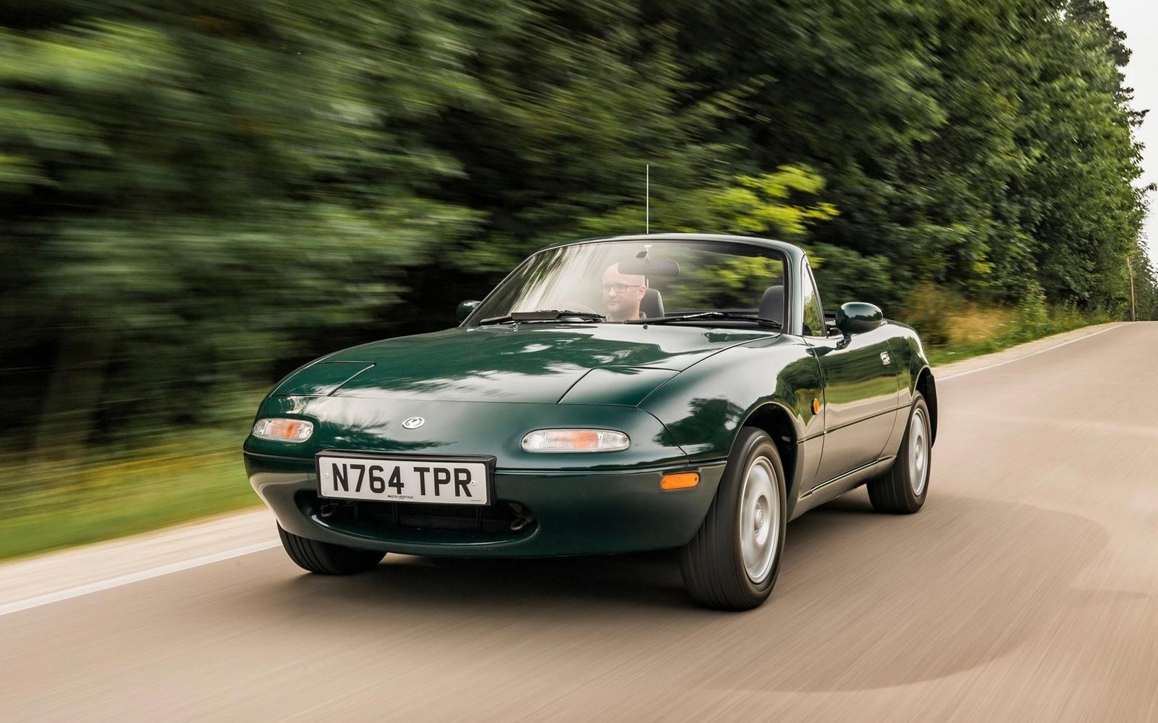  Mazda MX-5 Miata (1989-1997)