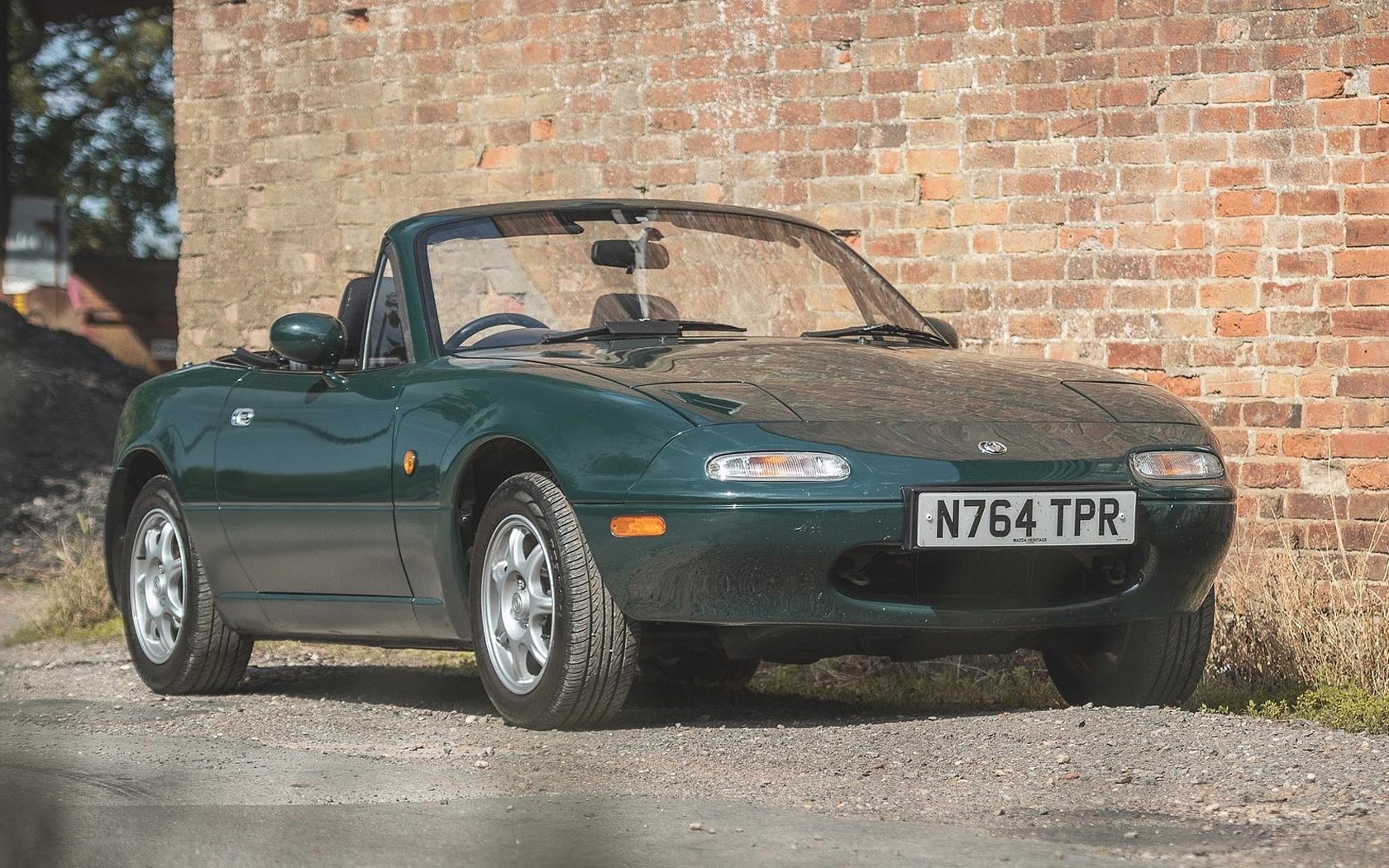  Mazda MX-5 Miata (1989-1997)