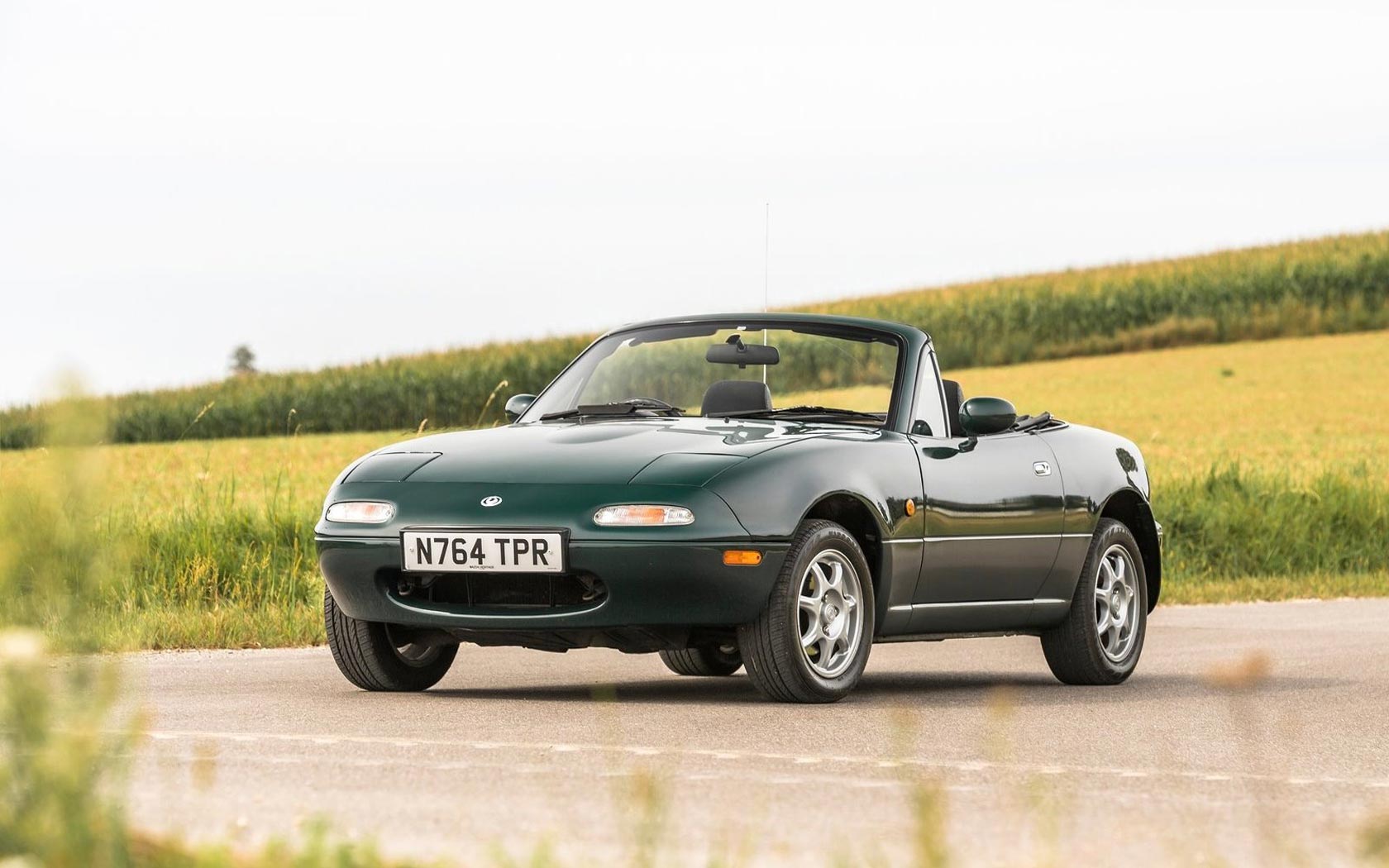  Mazda MX-5 Miata (1989-1997)