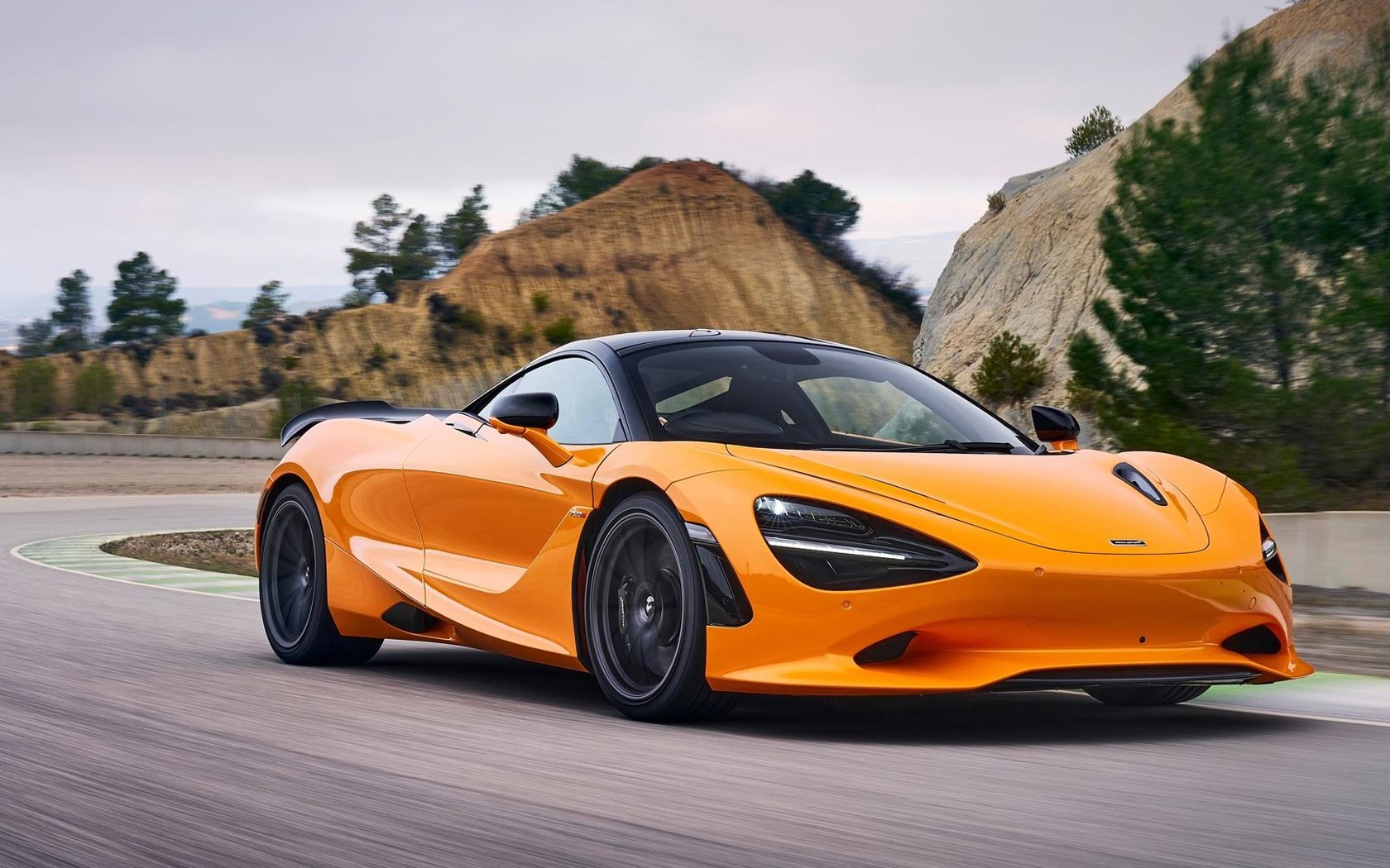 MCLAREN суперкары