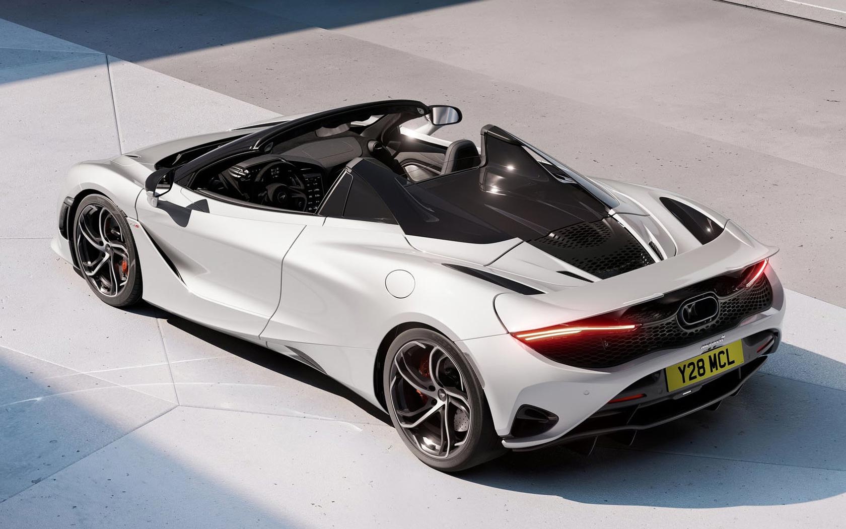  McLaren 750S Spider 