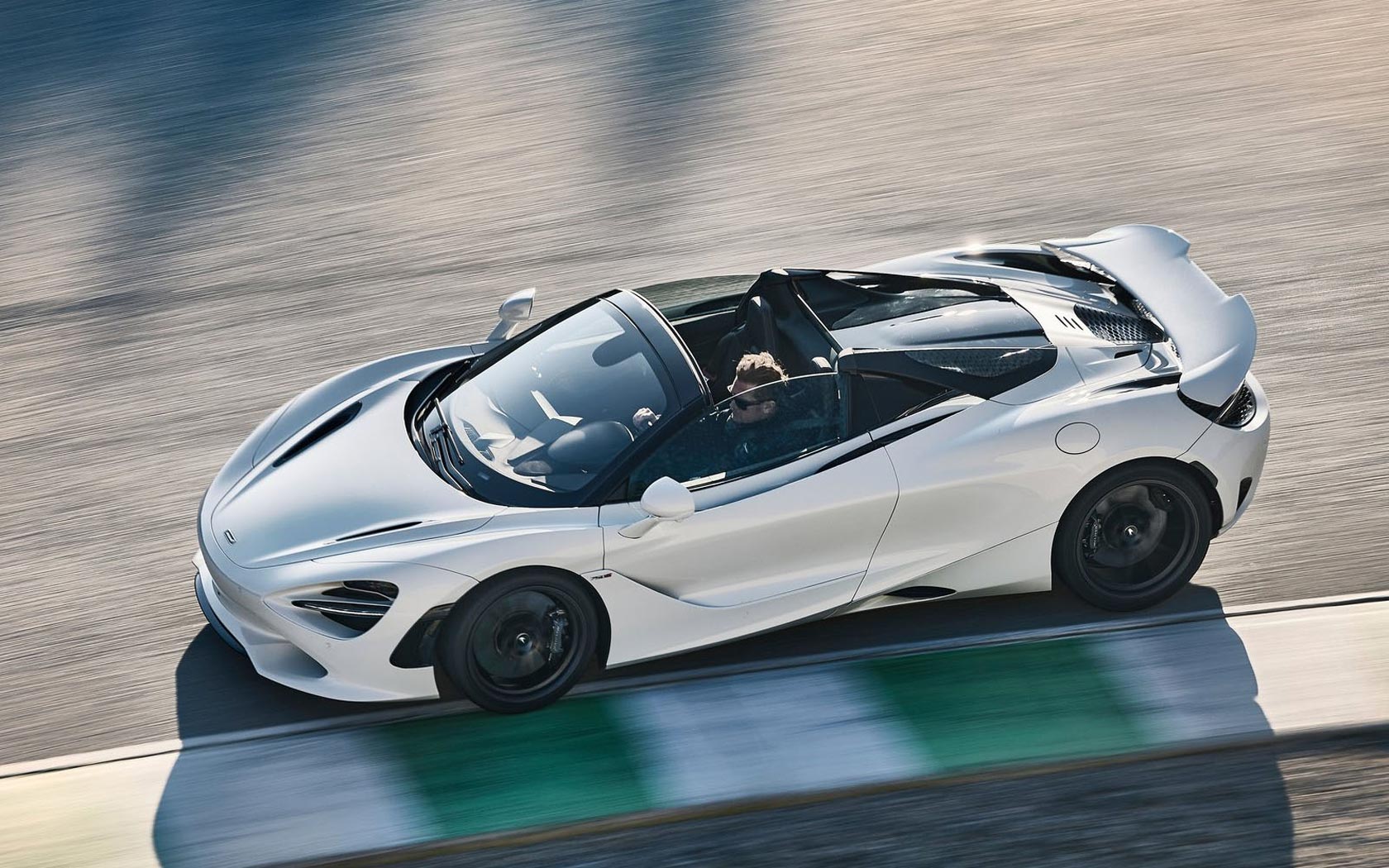  McLaren 750S Spider 