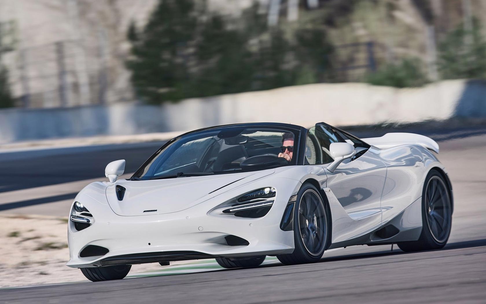  McLaren 750S Spider 