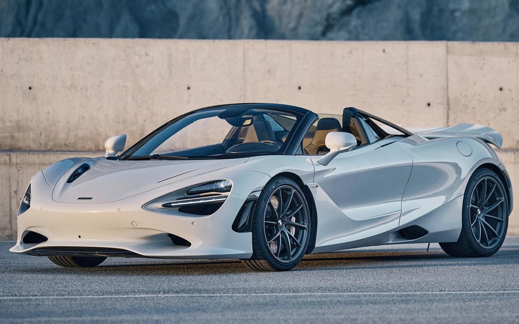  McLaren 750S Spider 