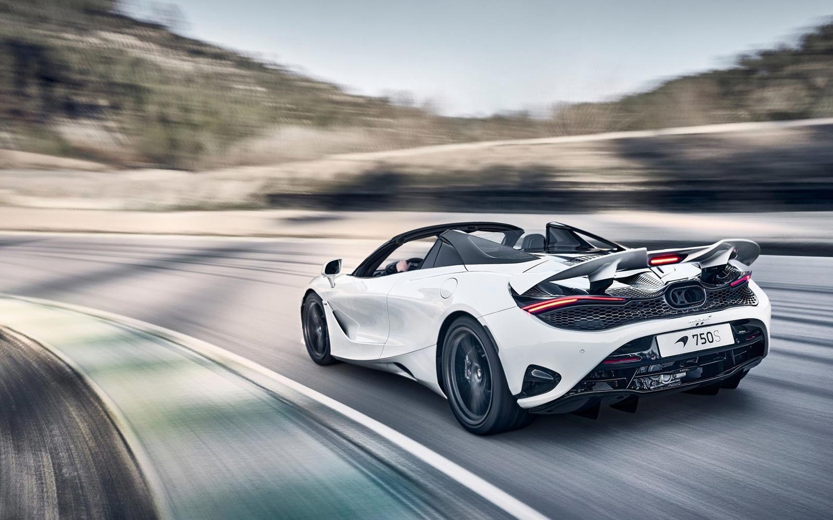  McLaren 750S Spider 