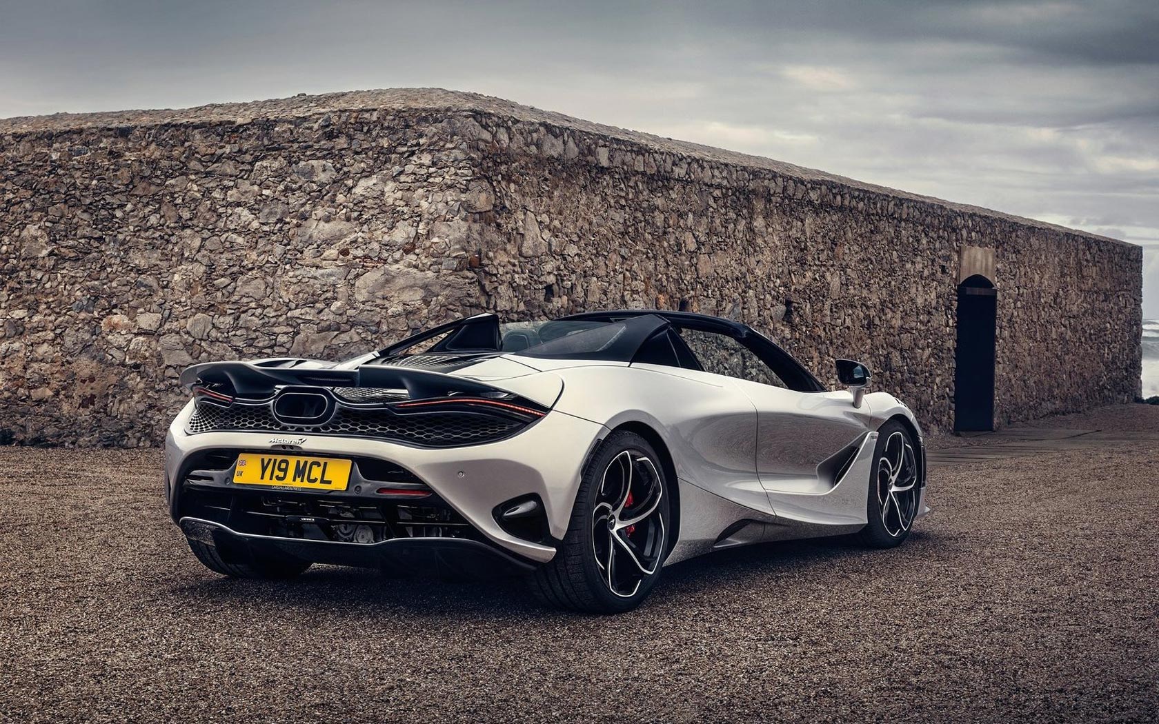  McLaren 750S Spider 