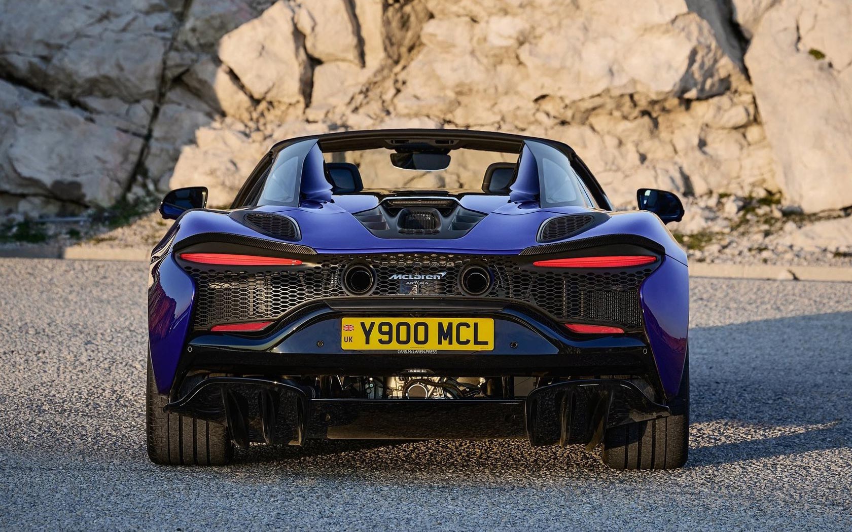  McLaren Artura Spider 