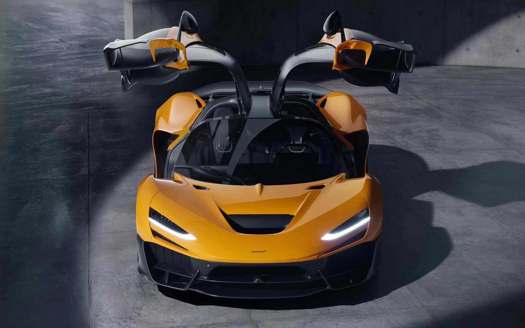  McLaren W1 