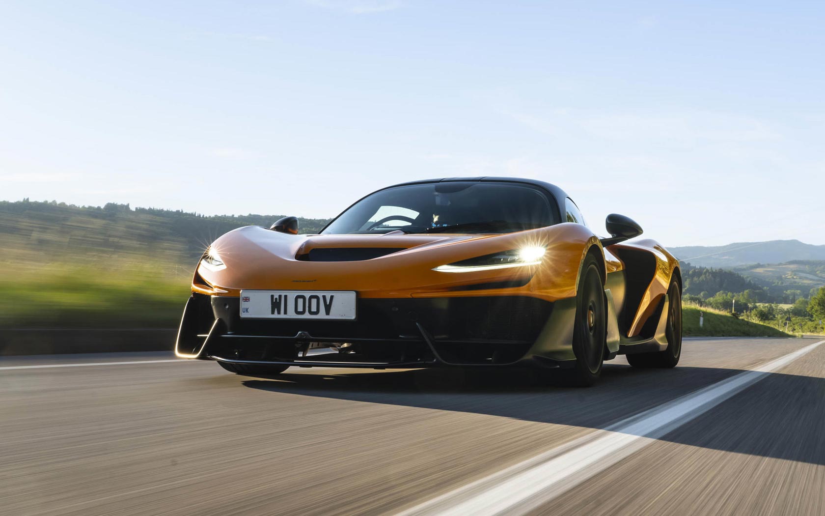 ���� McLaren W1 