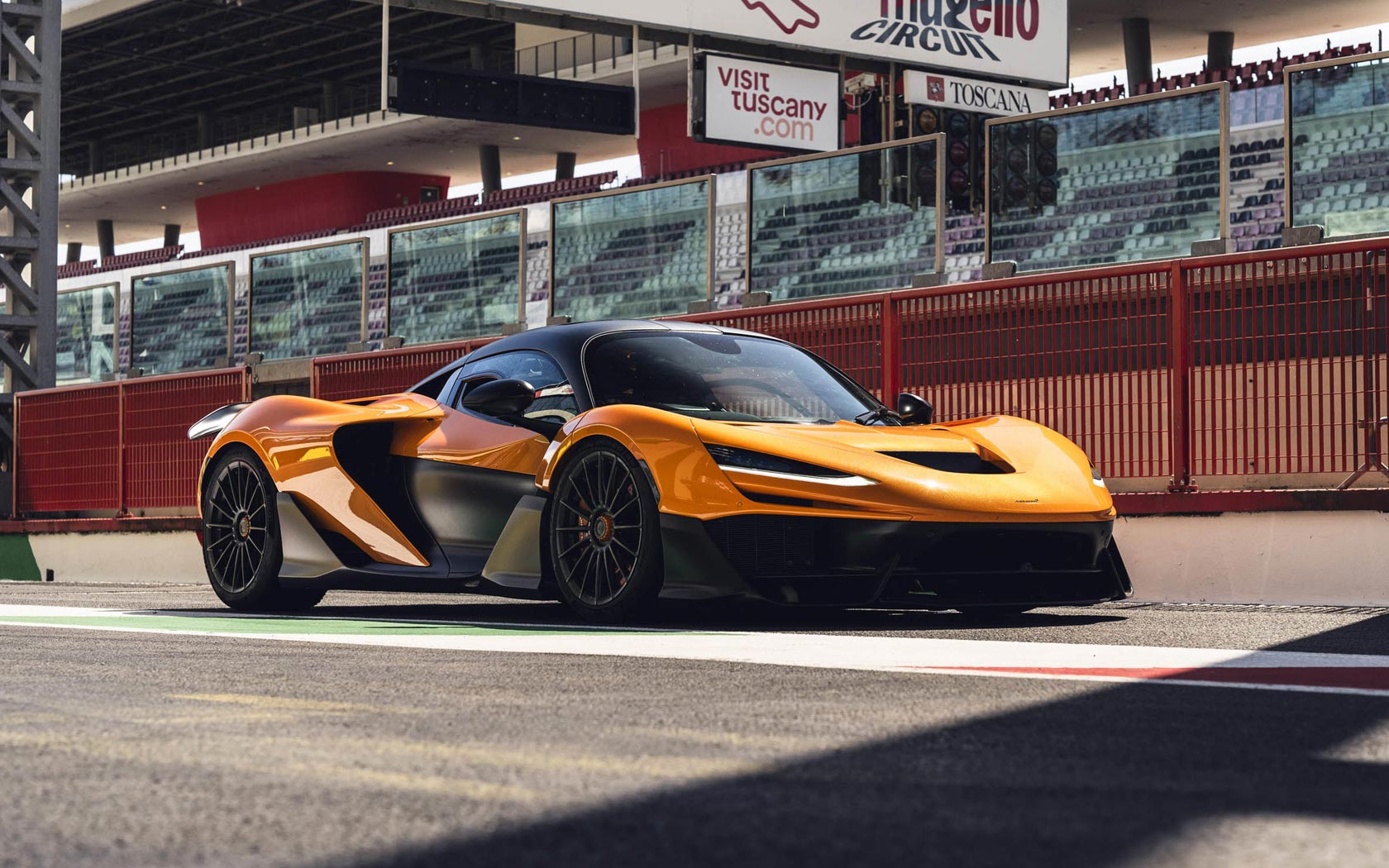 ���� McLaren W1 