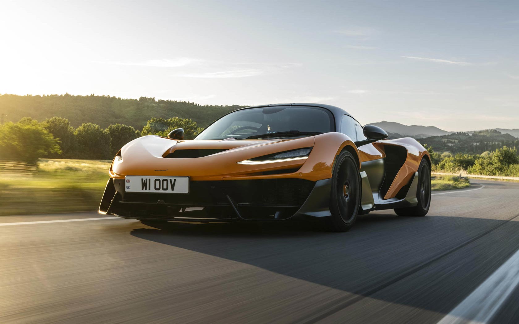 ���� McLaren W1 