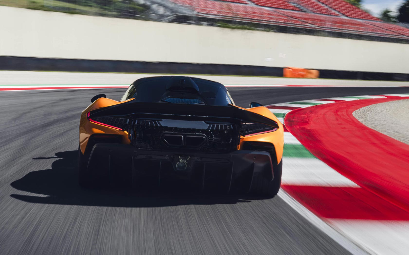 ���� McLaren W1 