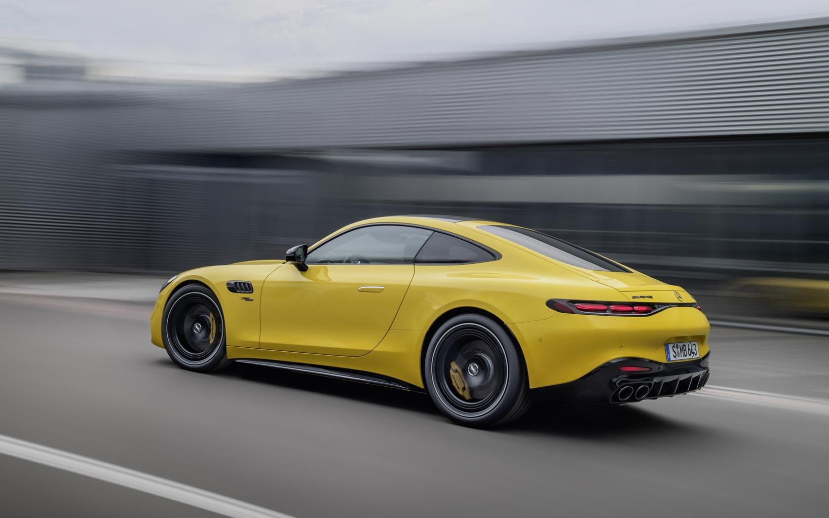  Mercedes AMG GT 43 