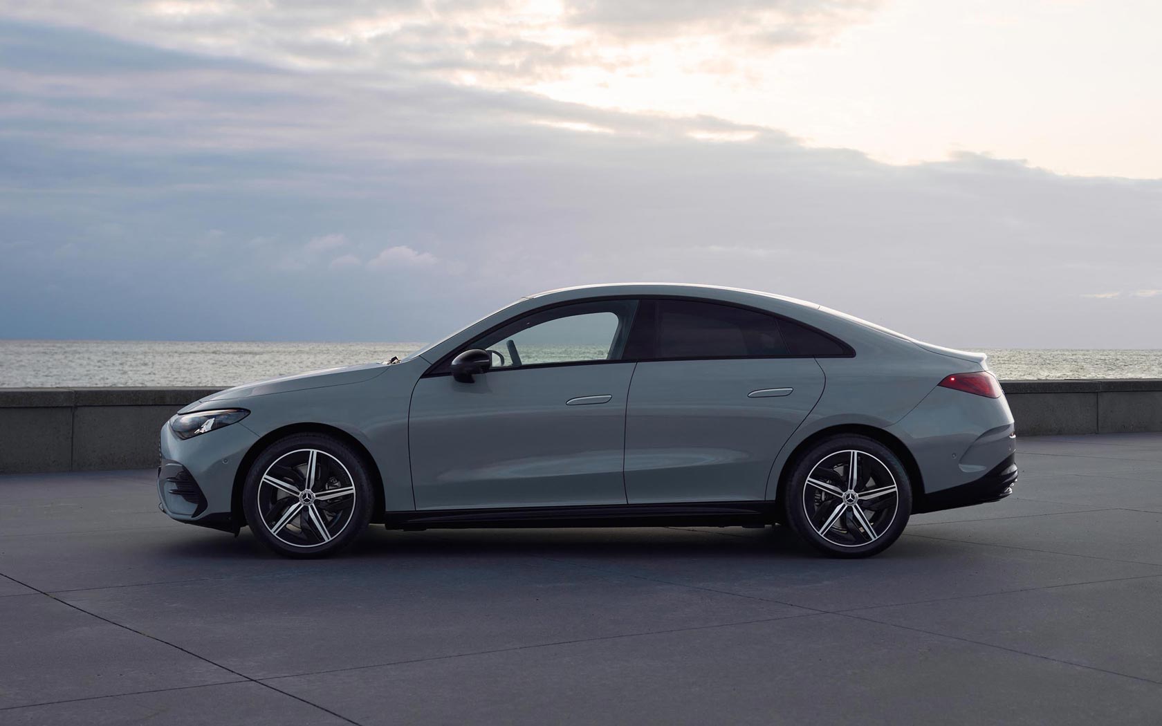  Mercedes CLA 