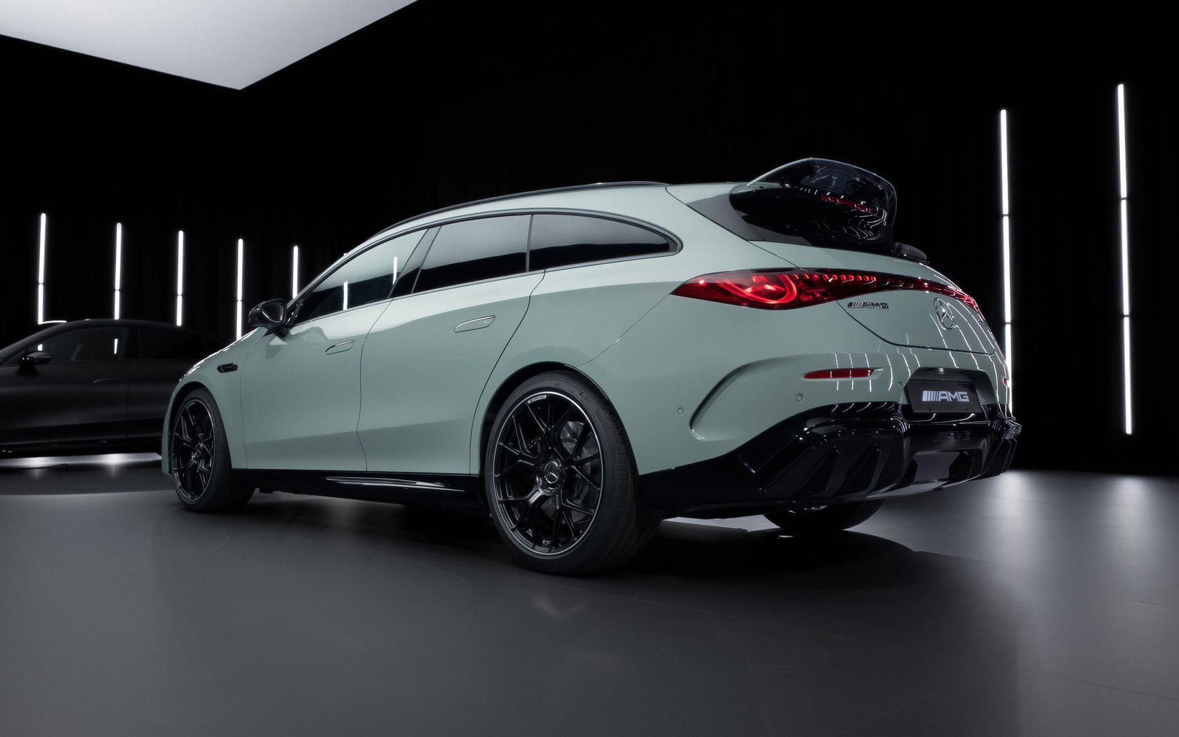 ���� Mercedes CLA 45 AMG Shooting Brake 