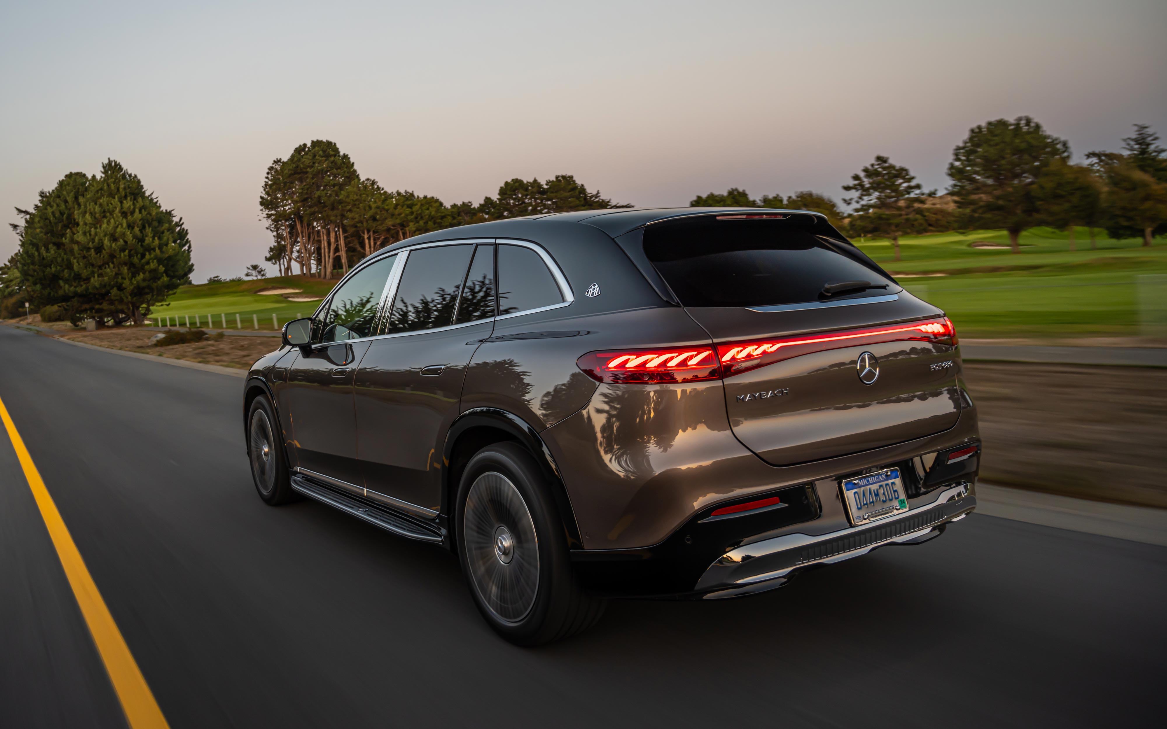  Mercedes EQS SUV Maybach 