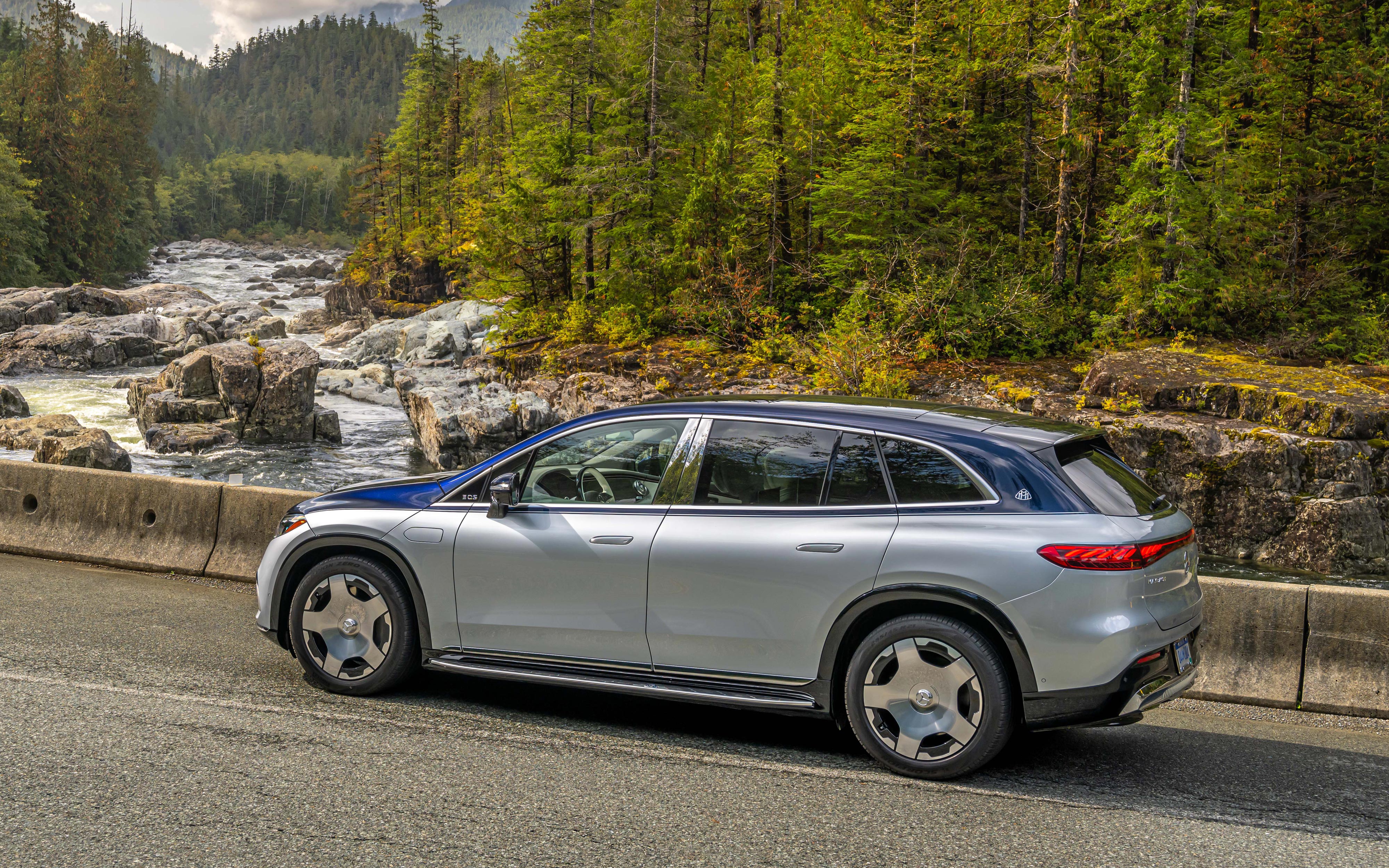  Mercedes EQS SUV Maybach 