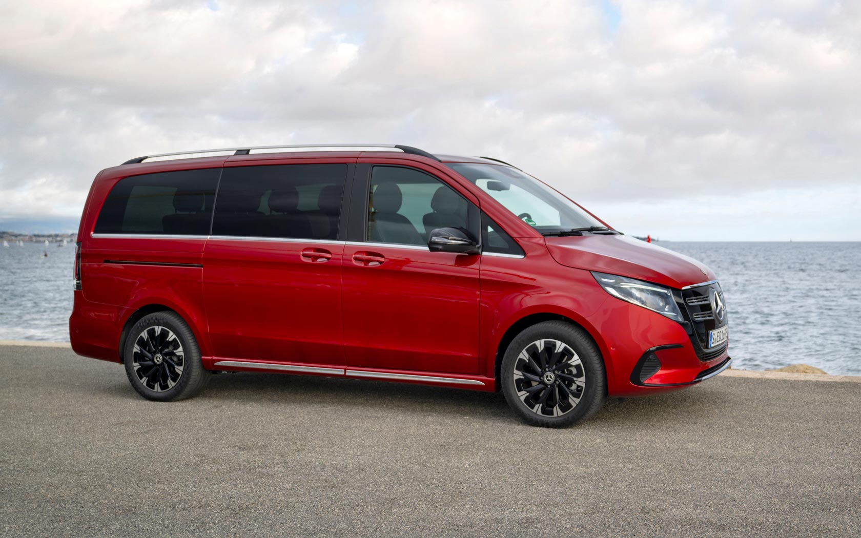 ���� Mercedes EQV 