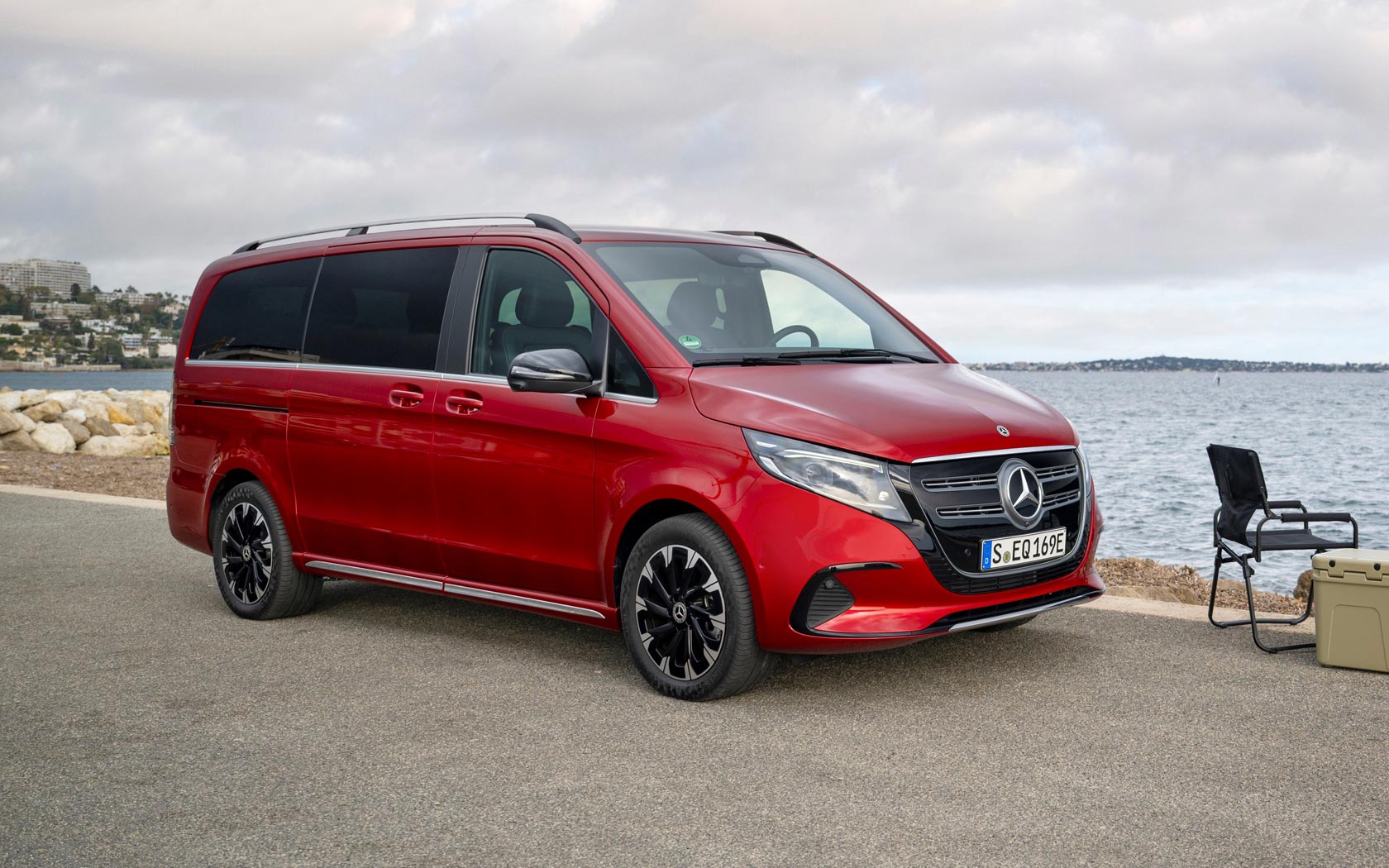 ���� Mercedes EQV 