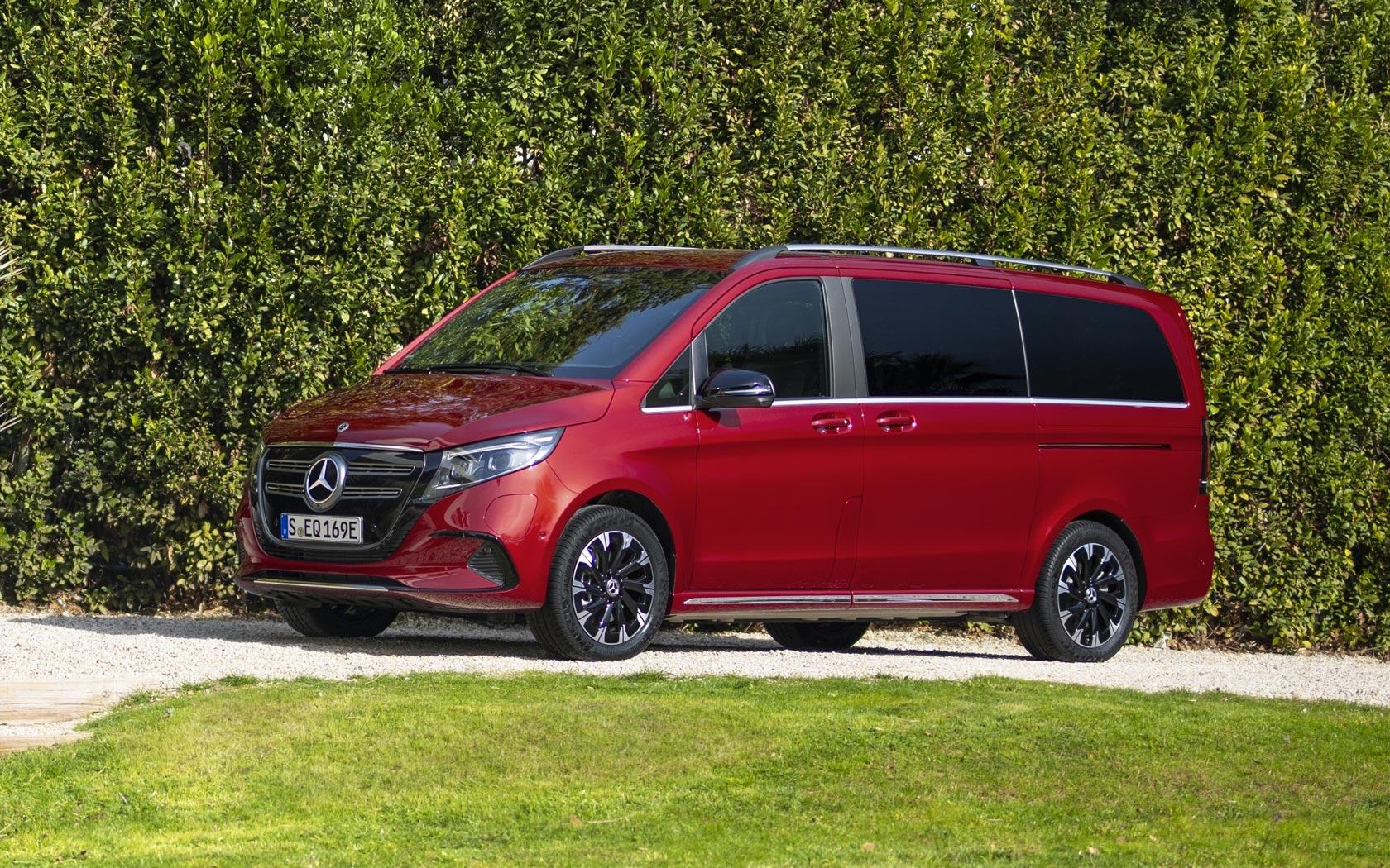 ���� Mercedes EQV 
