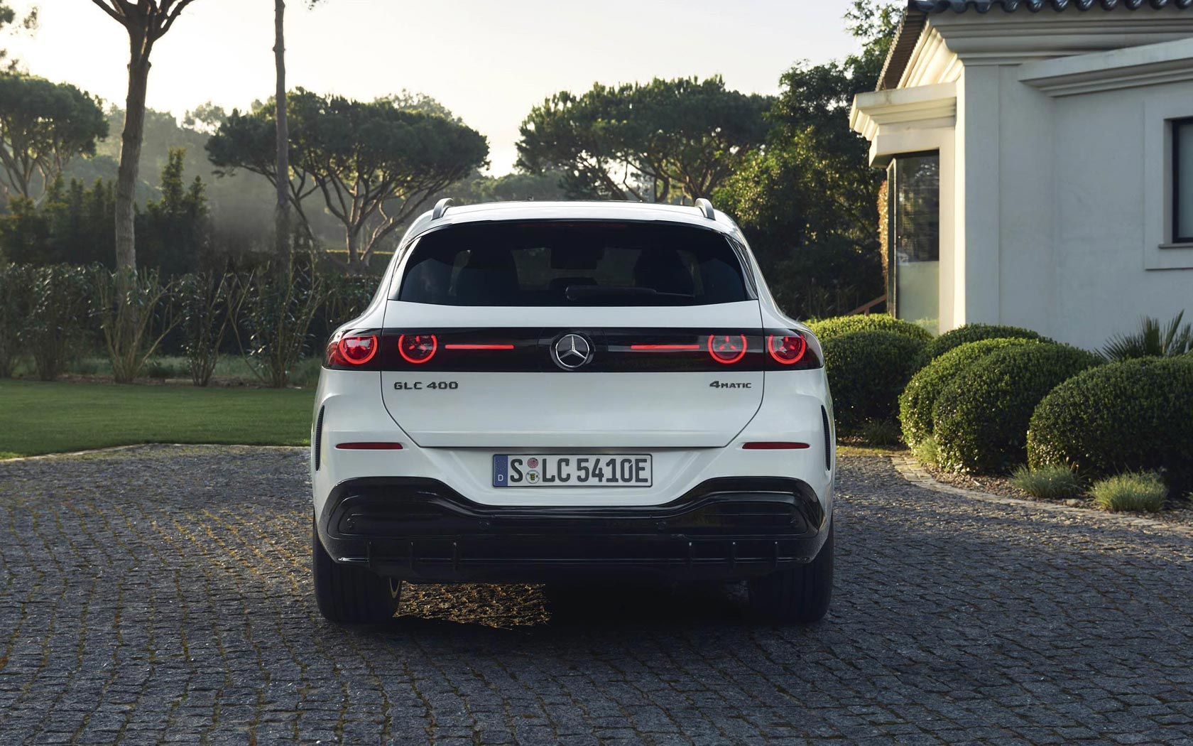 ���� Mercedes GLC EQ 