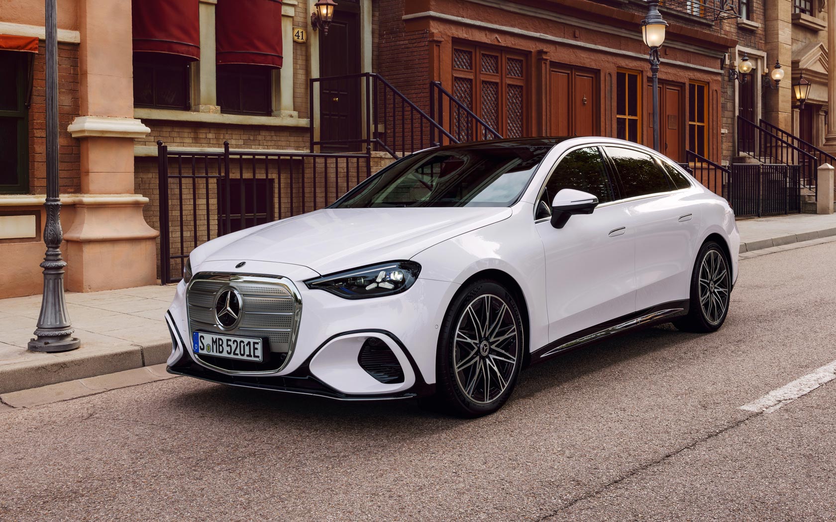 ���� Mercedes C-Class Electric 
