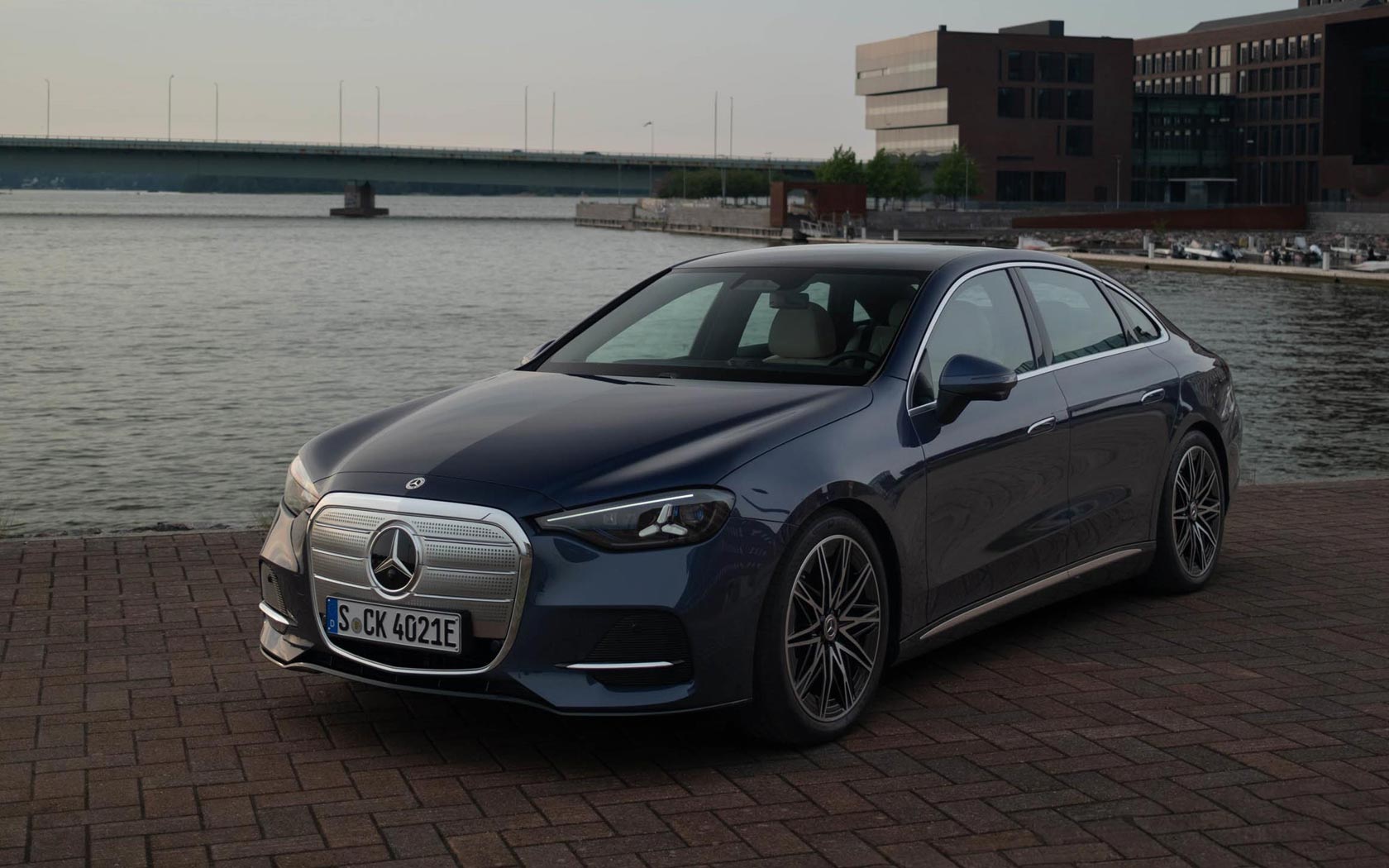 ���� Mercedes C-Class Electric 