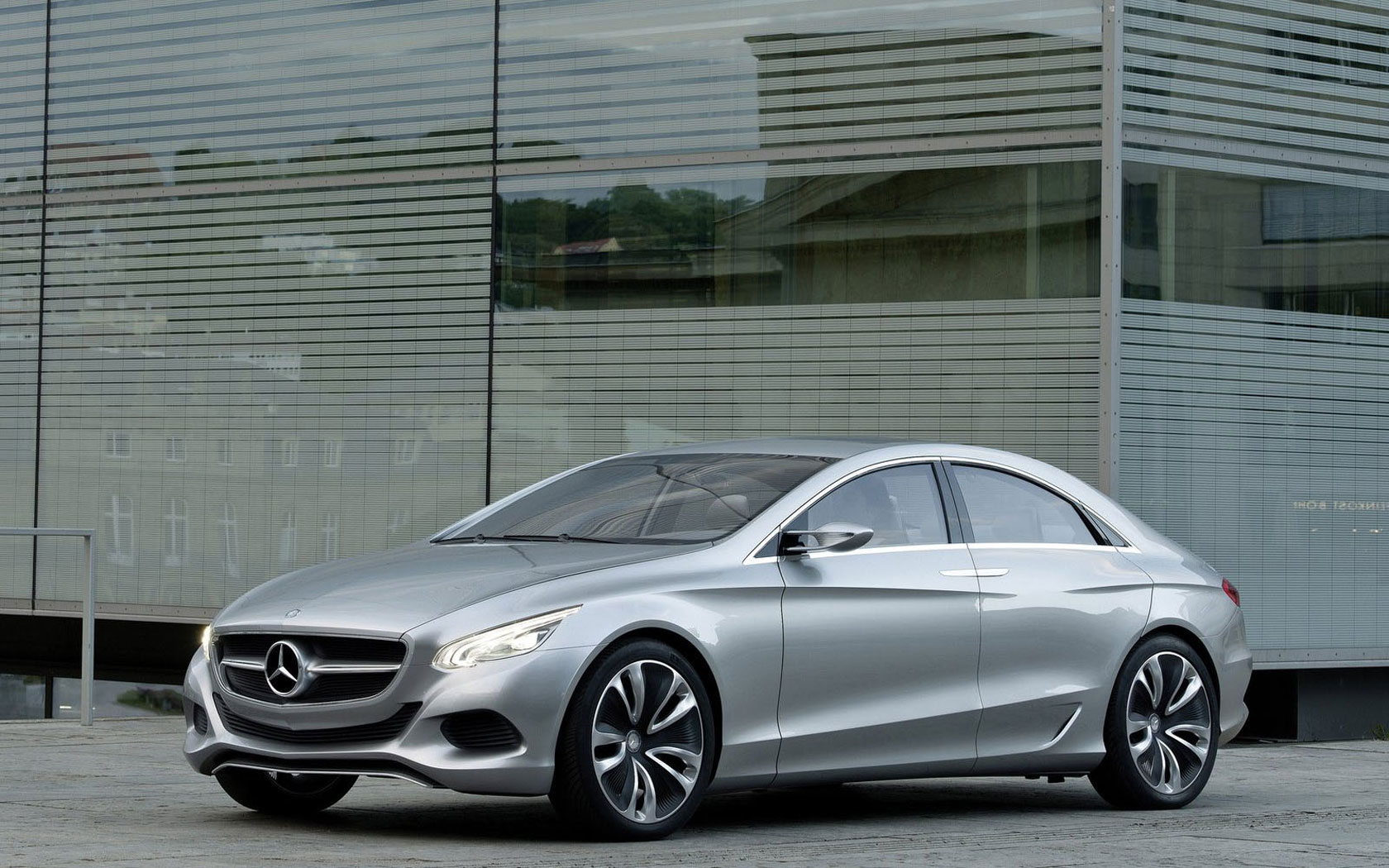  Mercedes F800 Style Concept 