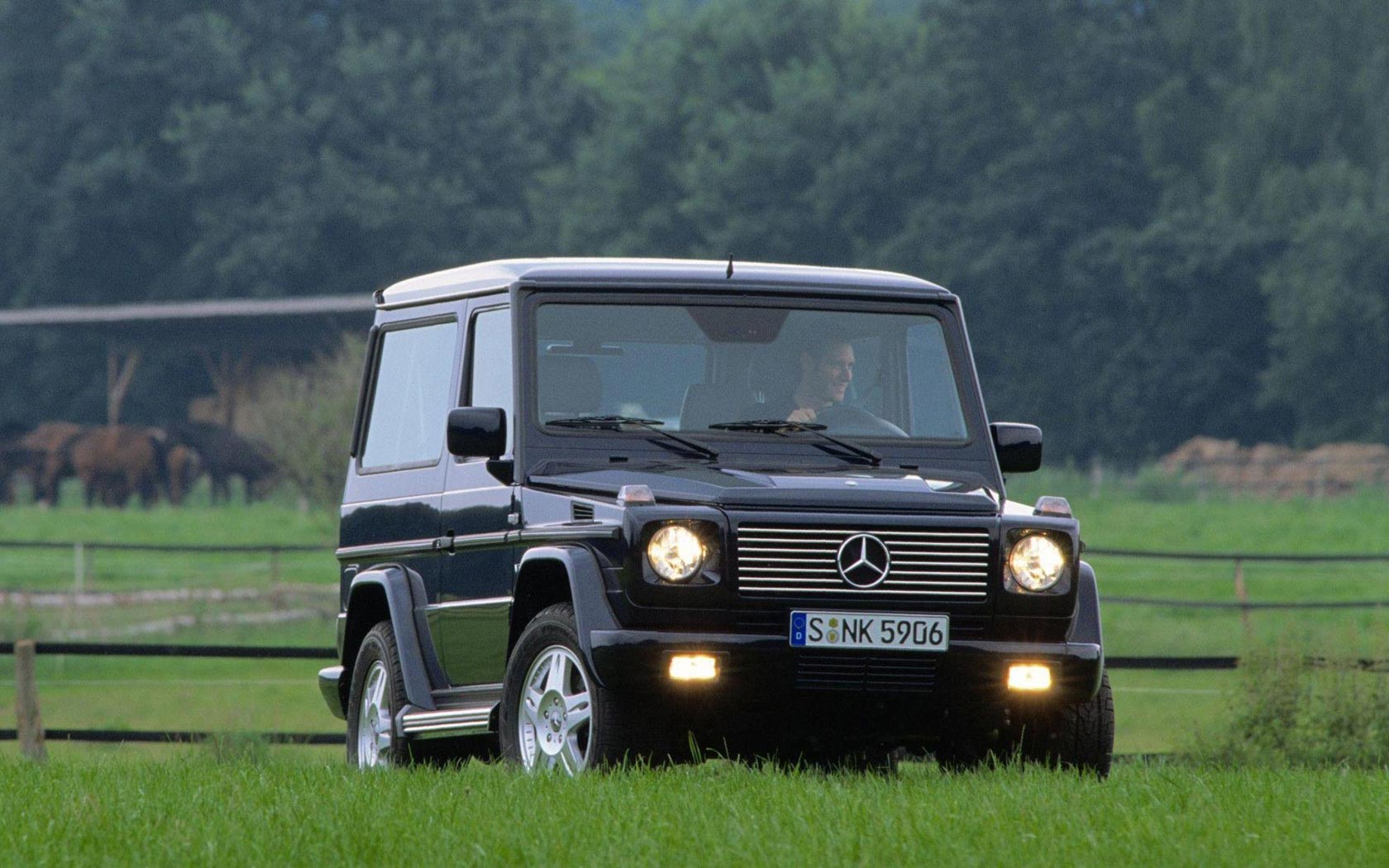  Mercedes G-Class 3-Door (2000-2006)