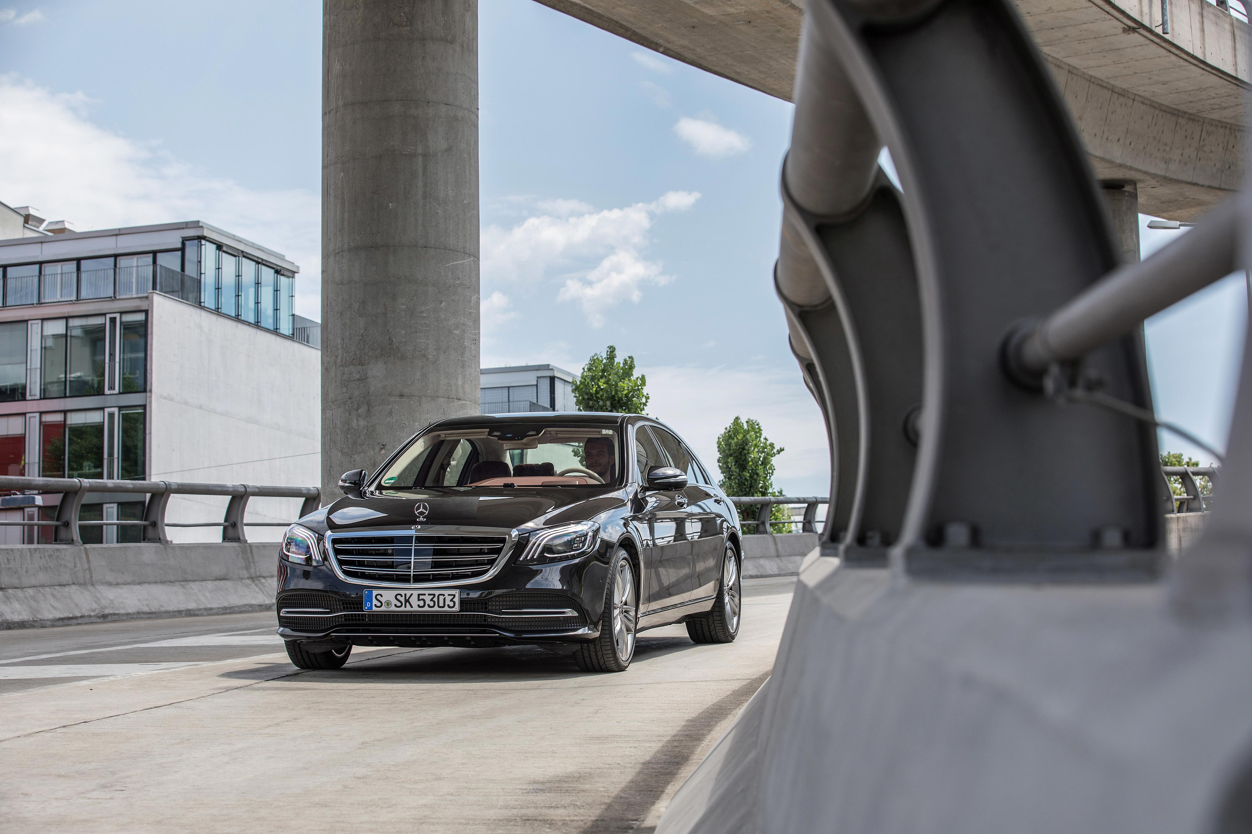 Фото Mercedes S-Class (2017-2020)