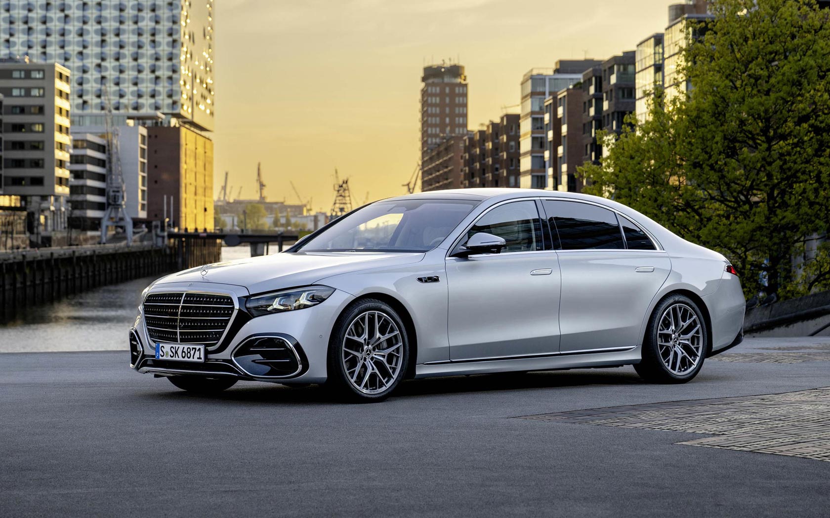 ���� Mercedes S-Class 