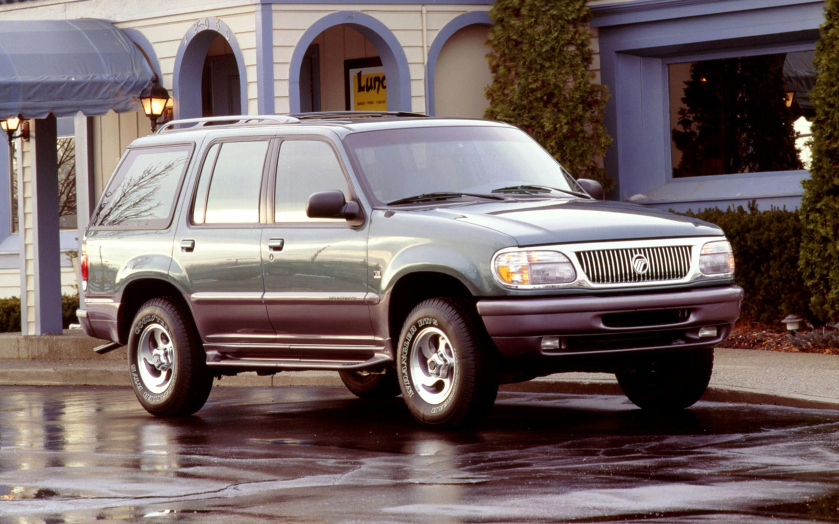  Mercury Mountaineer (1996-1997)