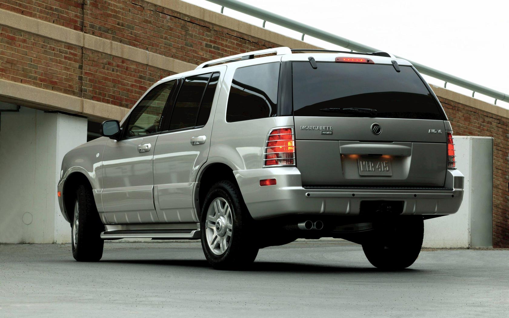  Mercury Mountaineer (2001-2005)