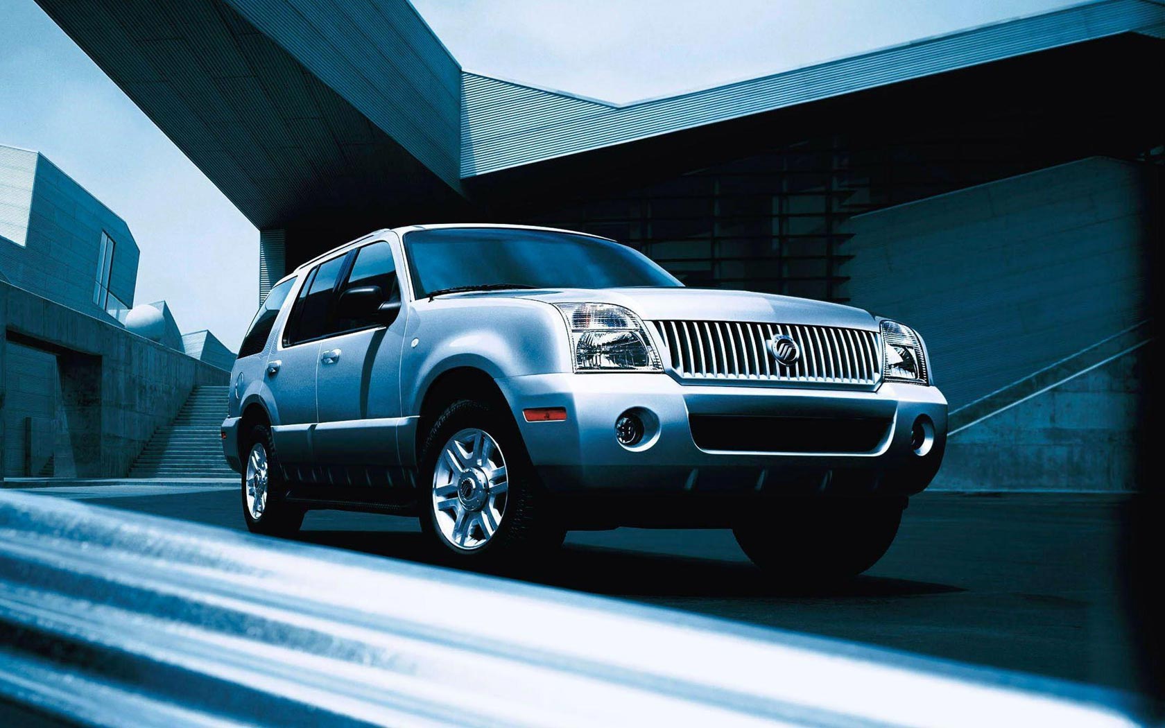  Mercury Mountaineer (2001-2005)