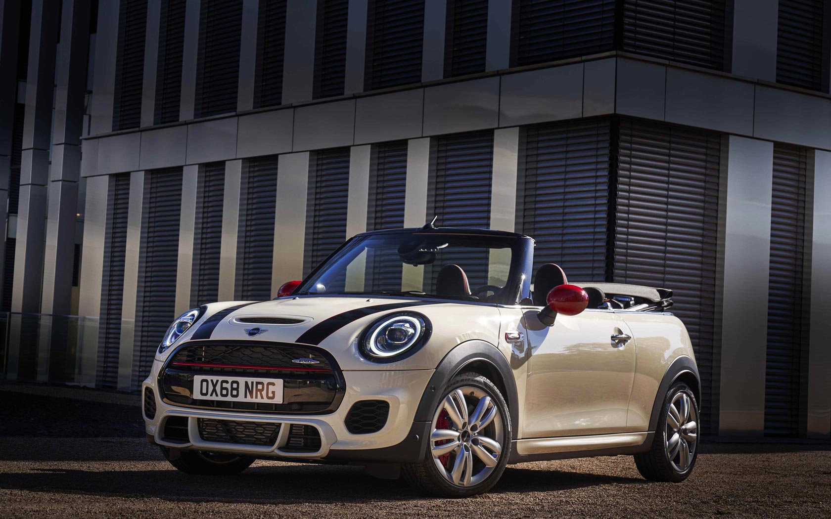  Mini Cabrio John Cooper Works 