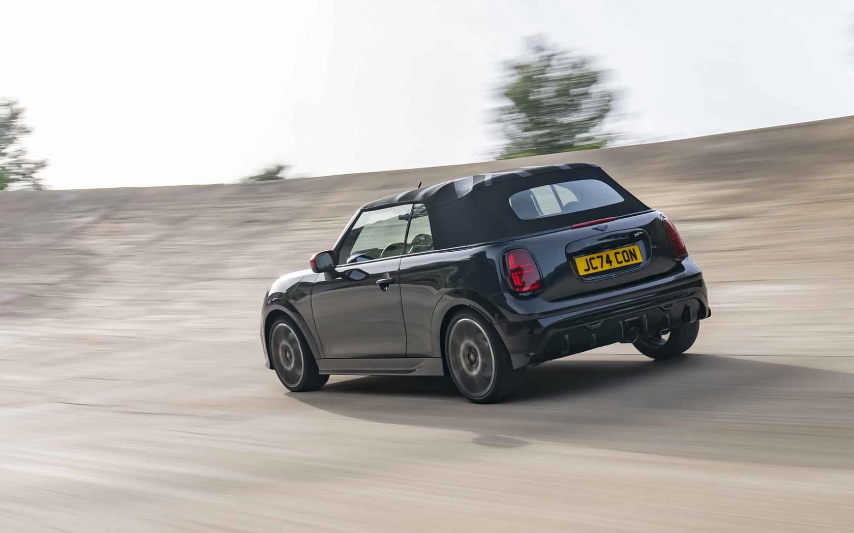  Mini Cabrio John Cooper Works 