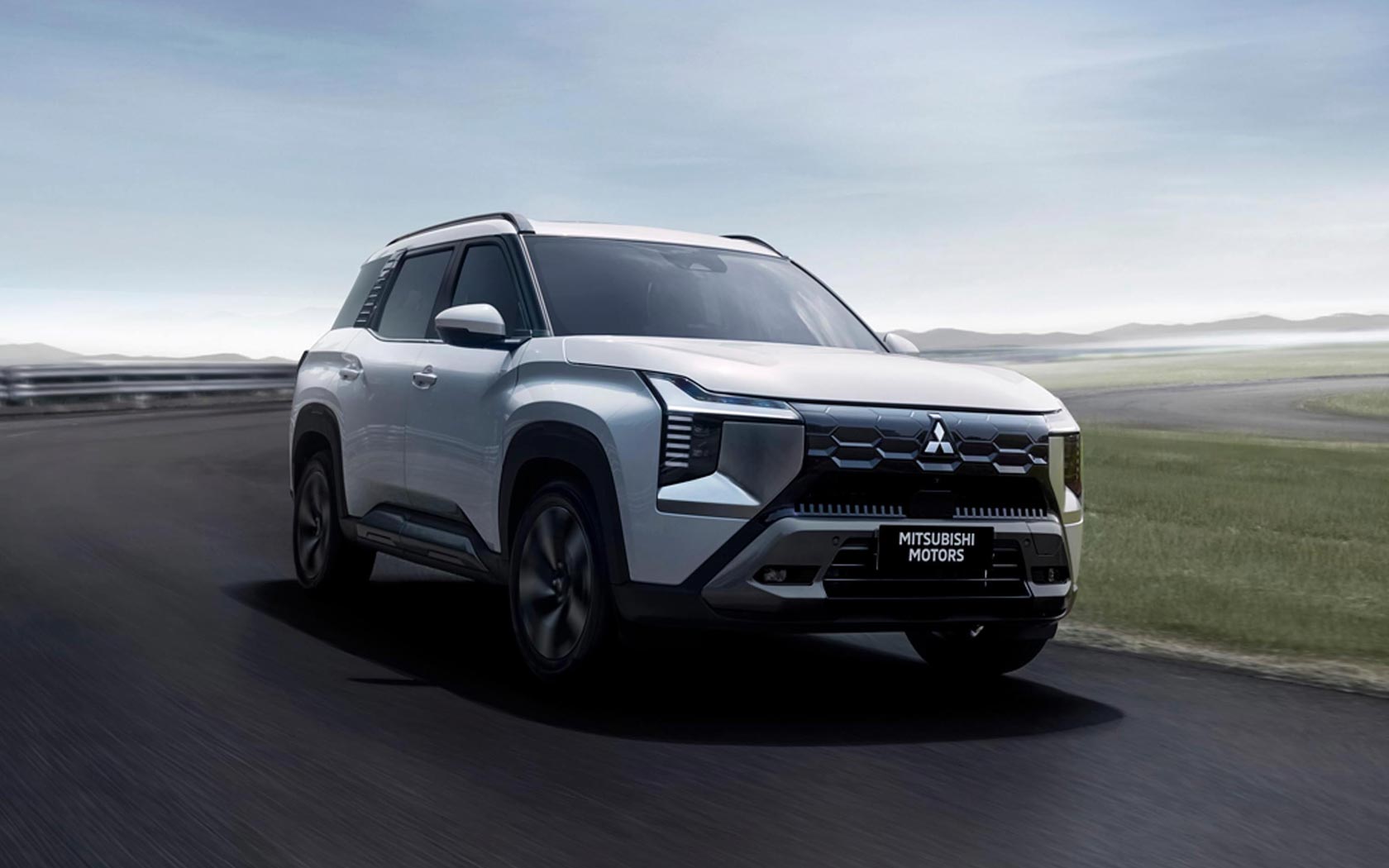  Mitsubishi Destinator 