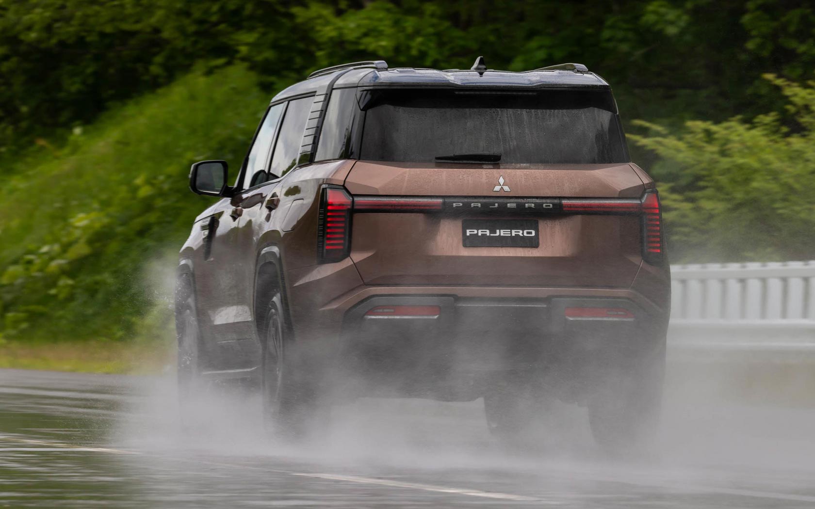 ���� Mitsubishi Pajero 