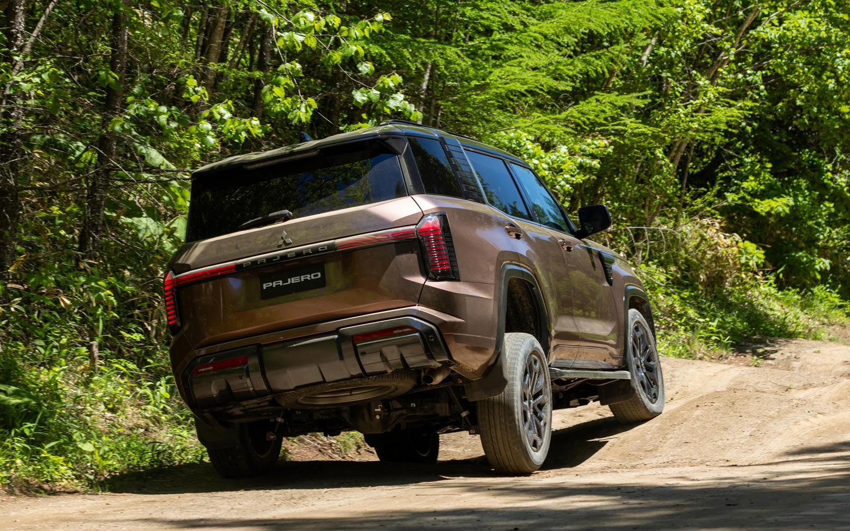 ���� Mitsubishi Pajero 