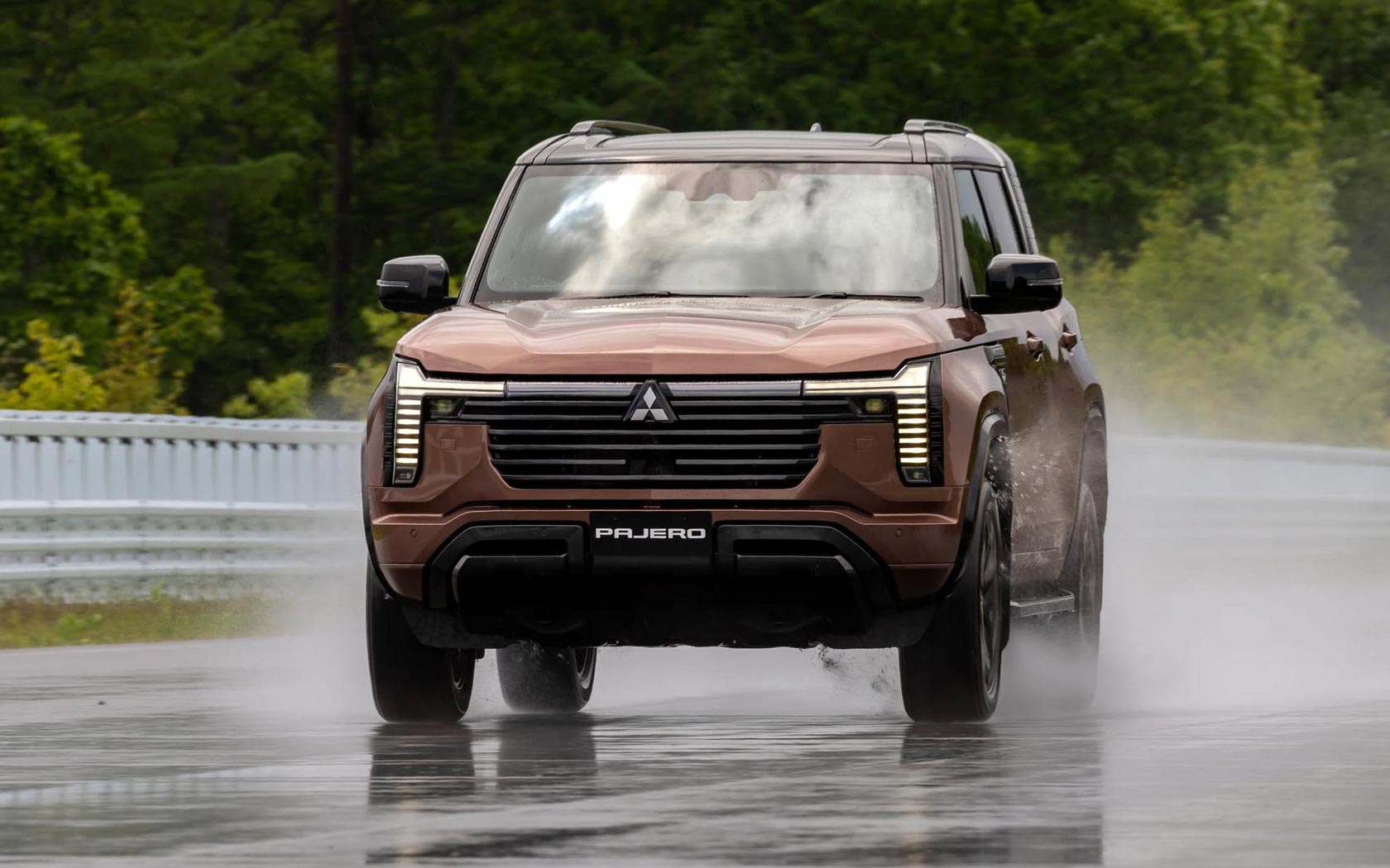 ���� Mitsubishi Pajero 