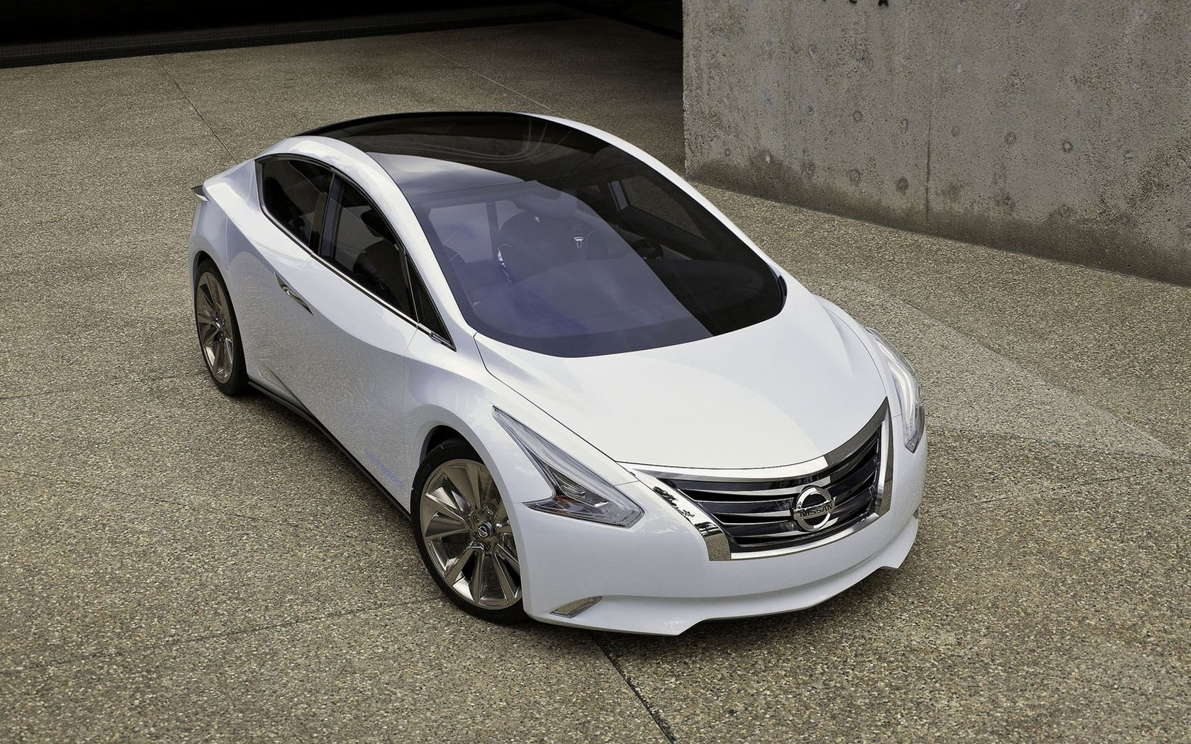  Nissan Ellure Concept 