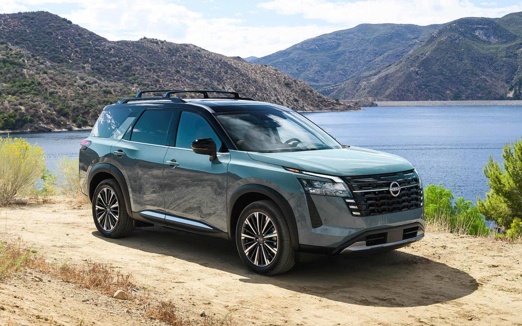 ���� Nissan Pathfinder 