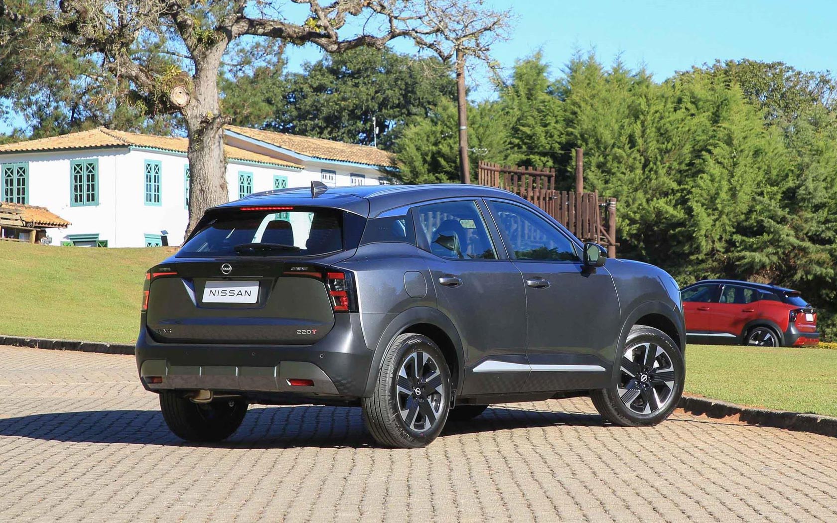  Nissan Kicks 