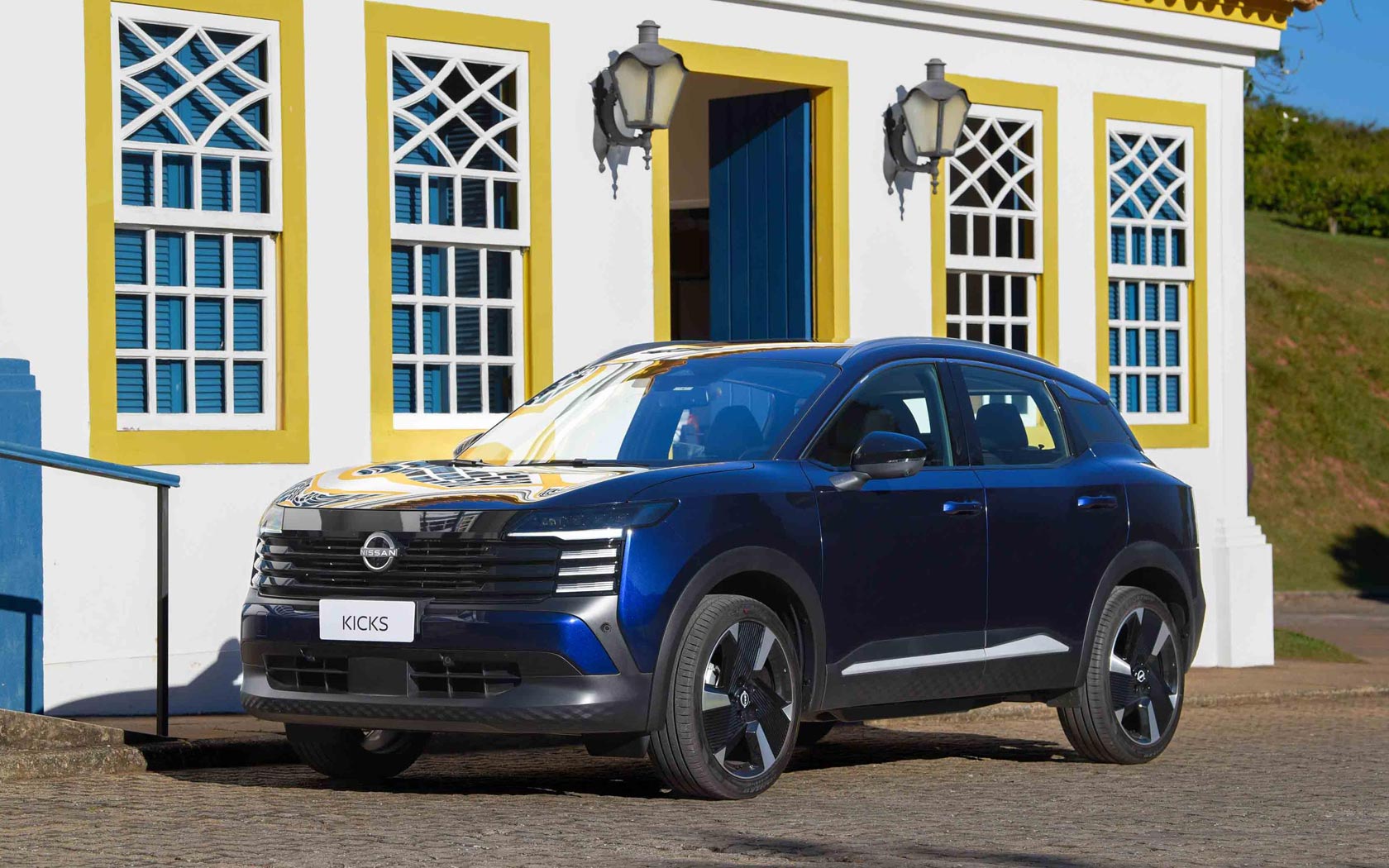  Nissan Kicks 