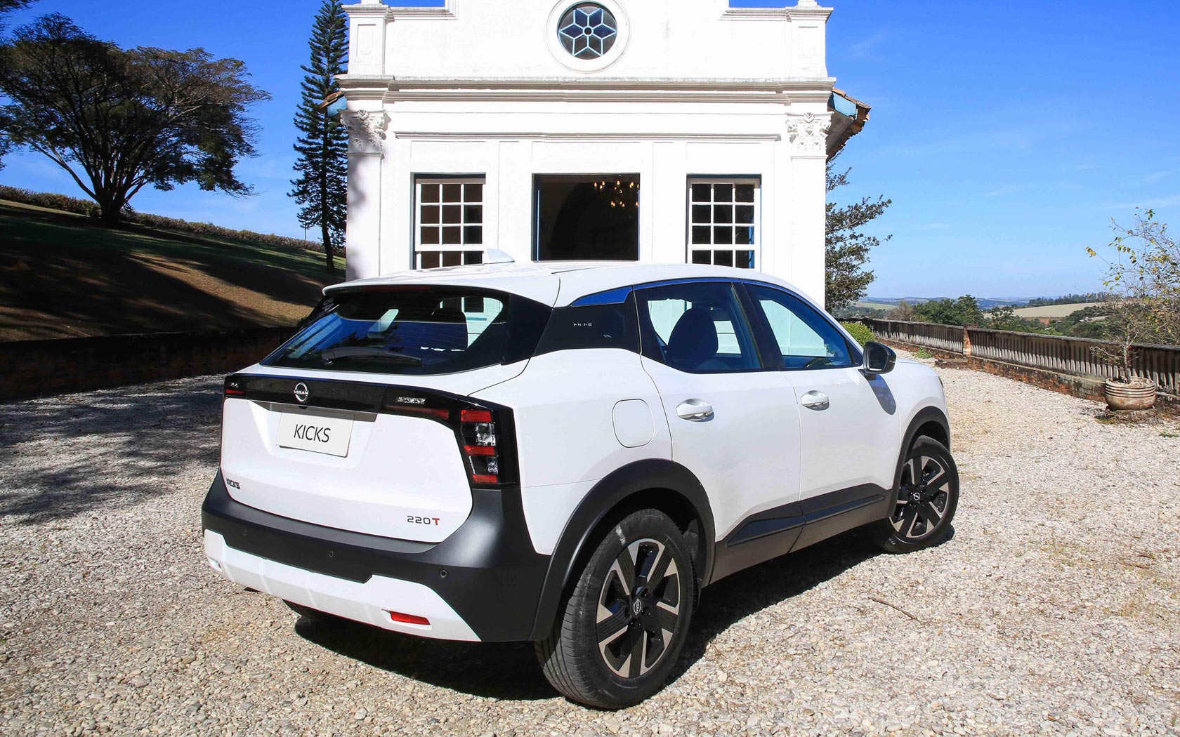  Nissan Kicks 
