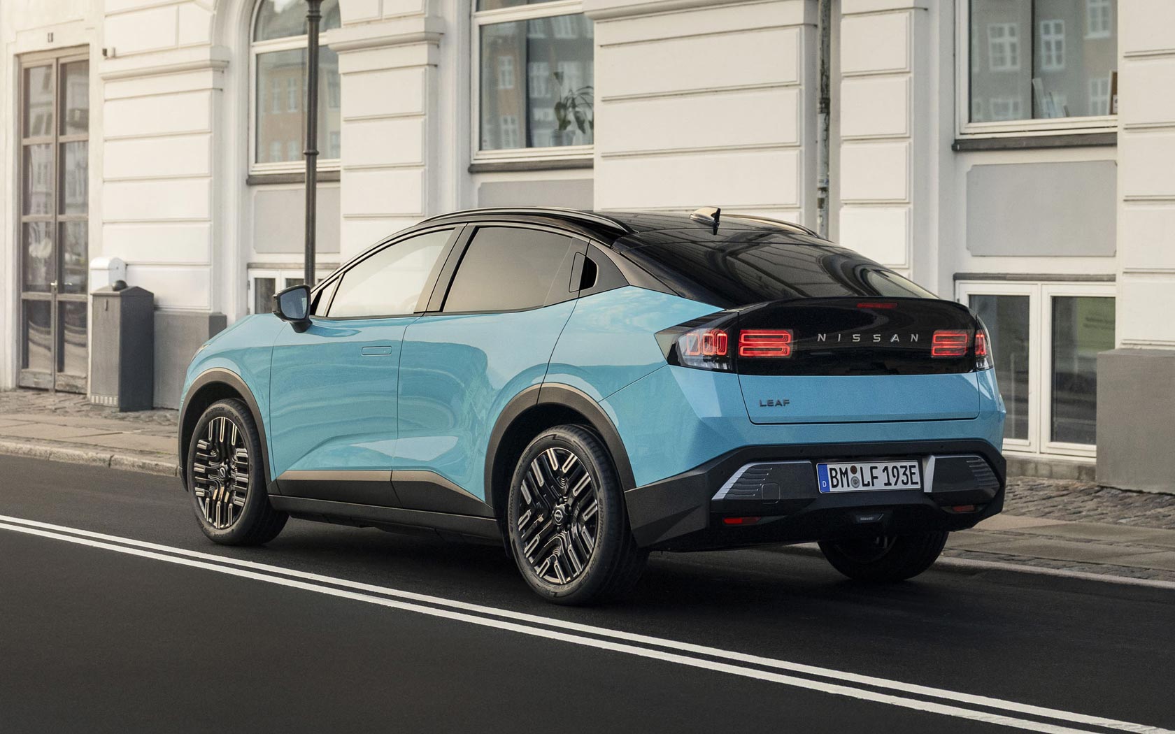 ���� Nissan Leaf 