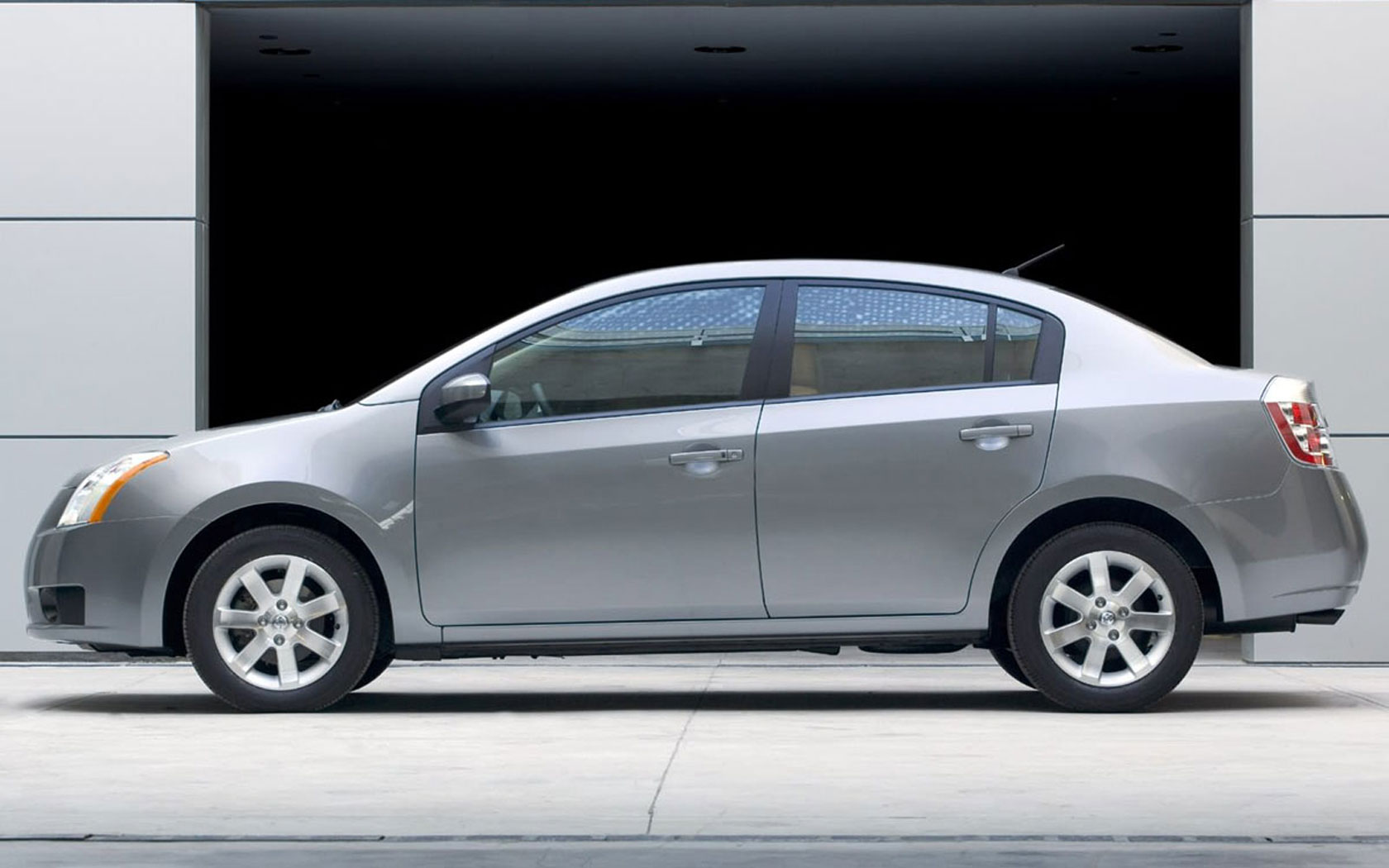  Nissan Sentra (2006-2012)