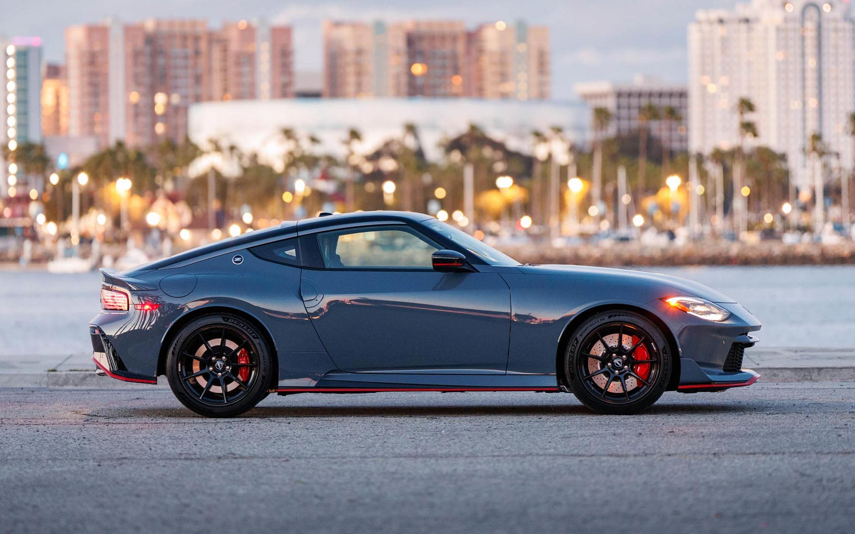 ���� Nissan Z Nismo 