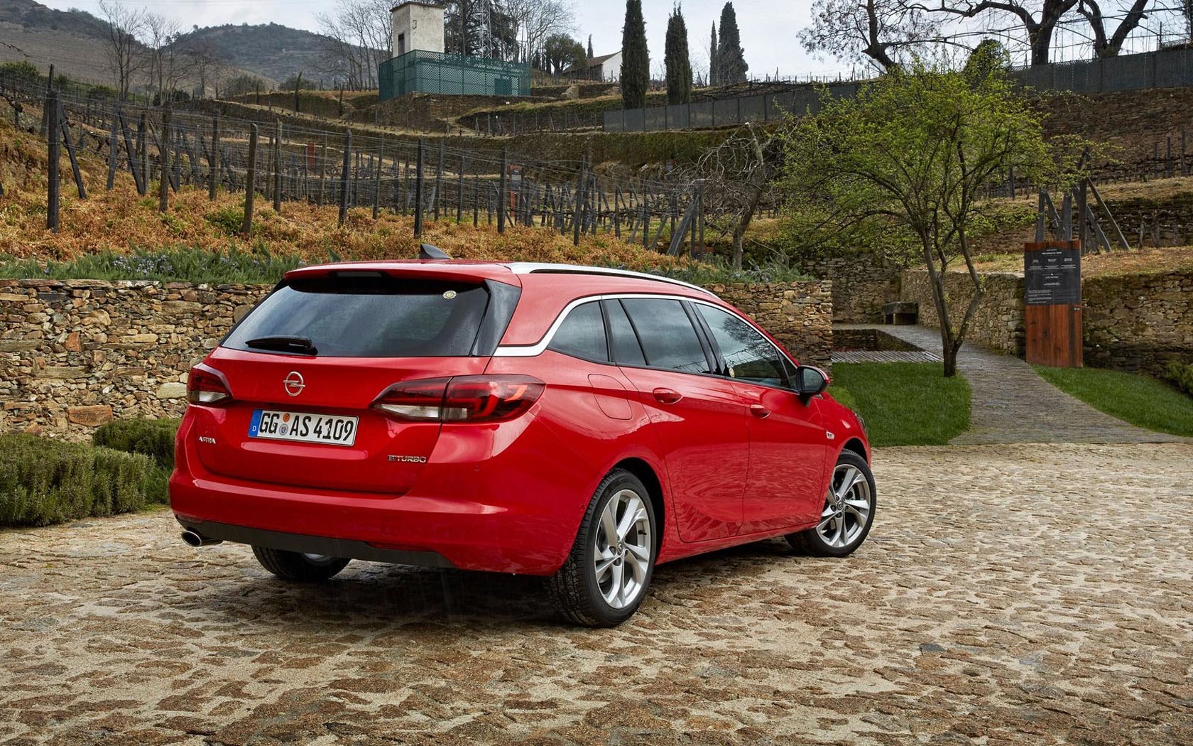  Opel Astra Sports Tourer (2015-2021)