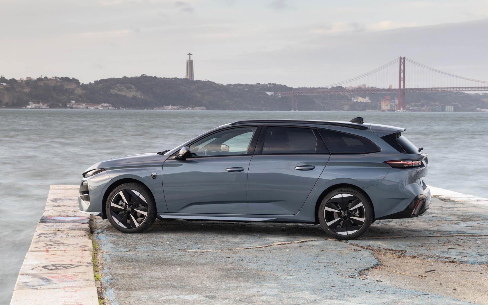 ���� Peugeot 308 SW 